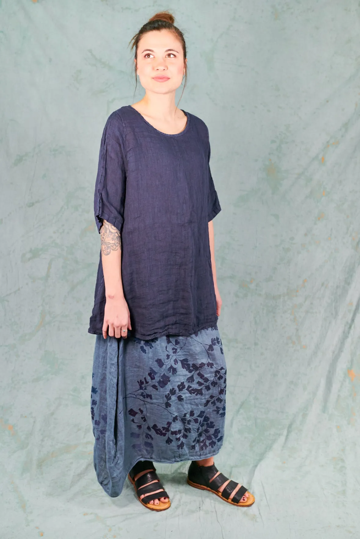 1210 Simple Linen Tunic-Blue Ink-U
