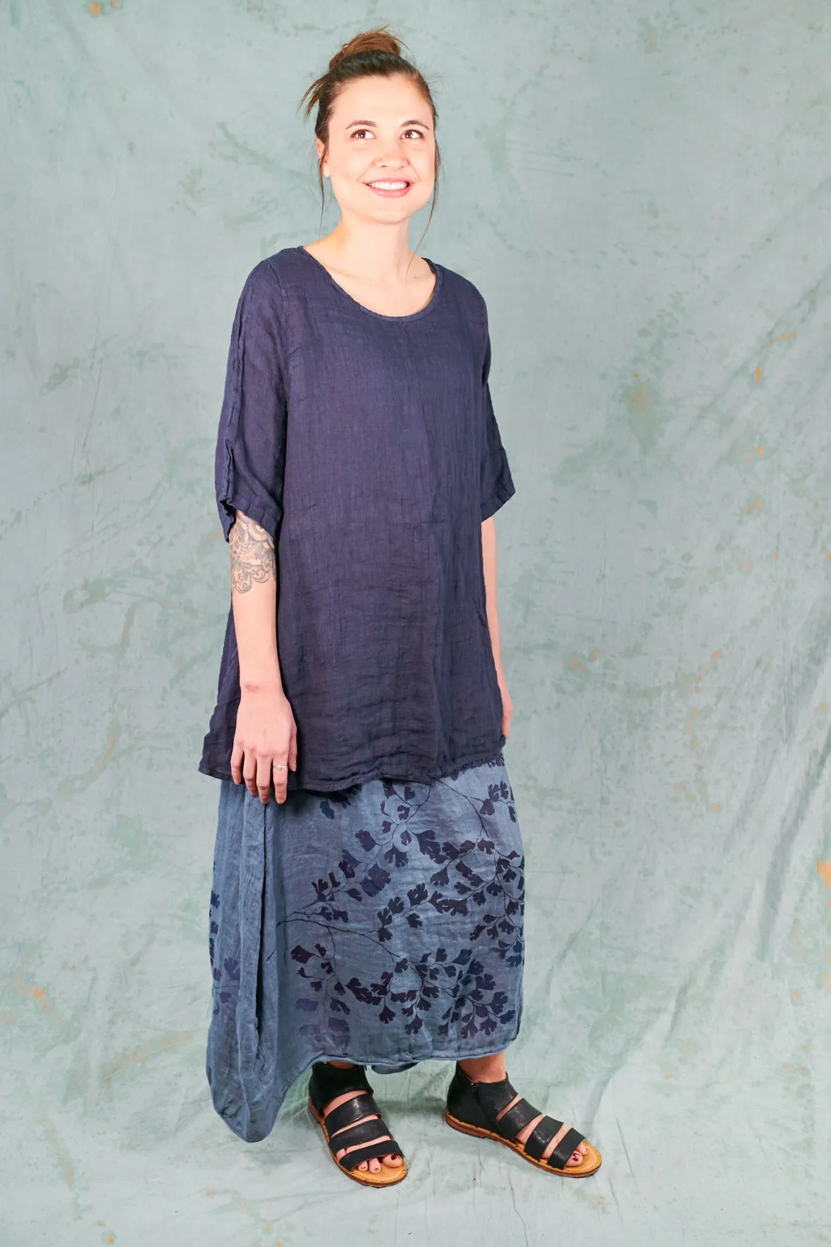 1210 Simple Linen Tunic-Blue Ink-U
