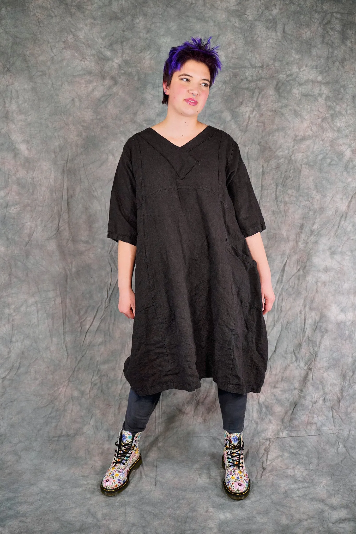 2133 Crossover Linen Tunic Black-U