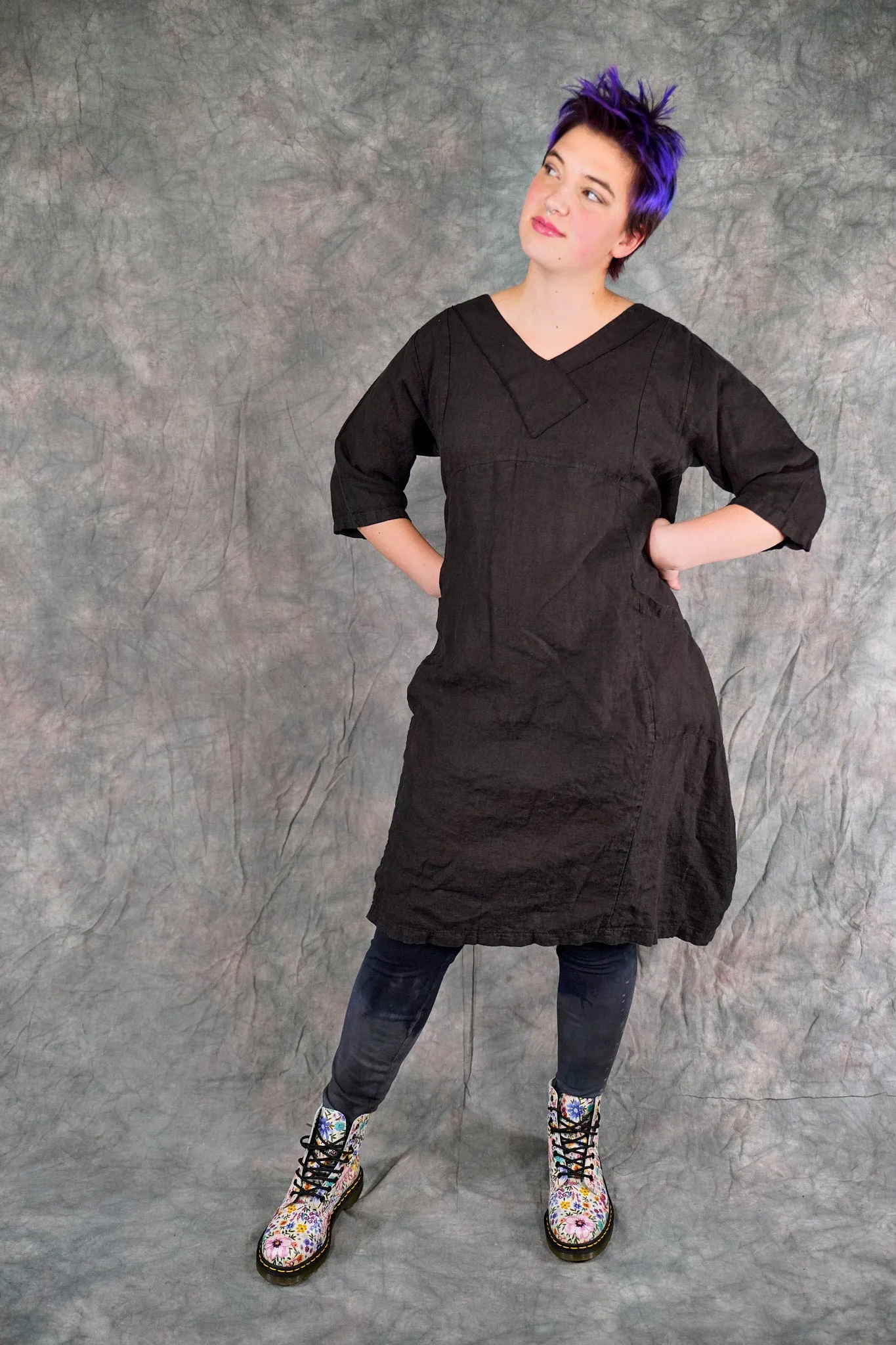 2133 Crossover Linen Tunic Black-U