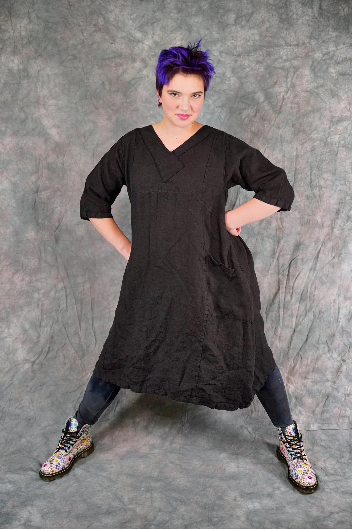 2133 Crossover Linen Tunic Black-U