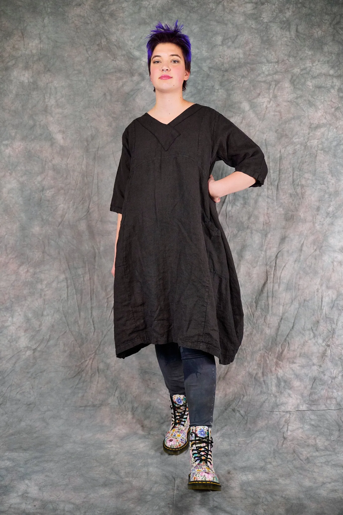 2133 Crossover Linen Tunic Black-U