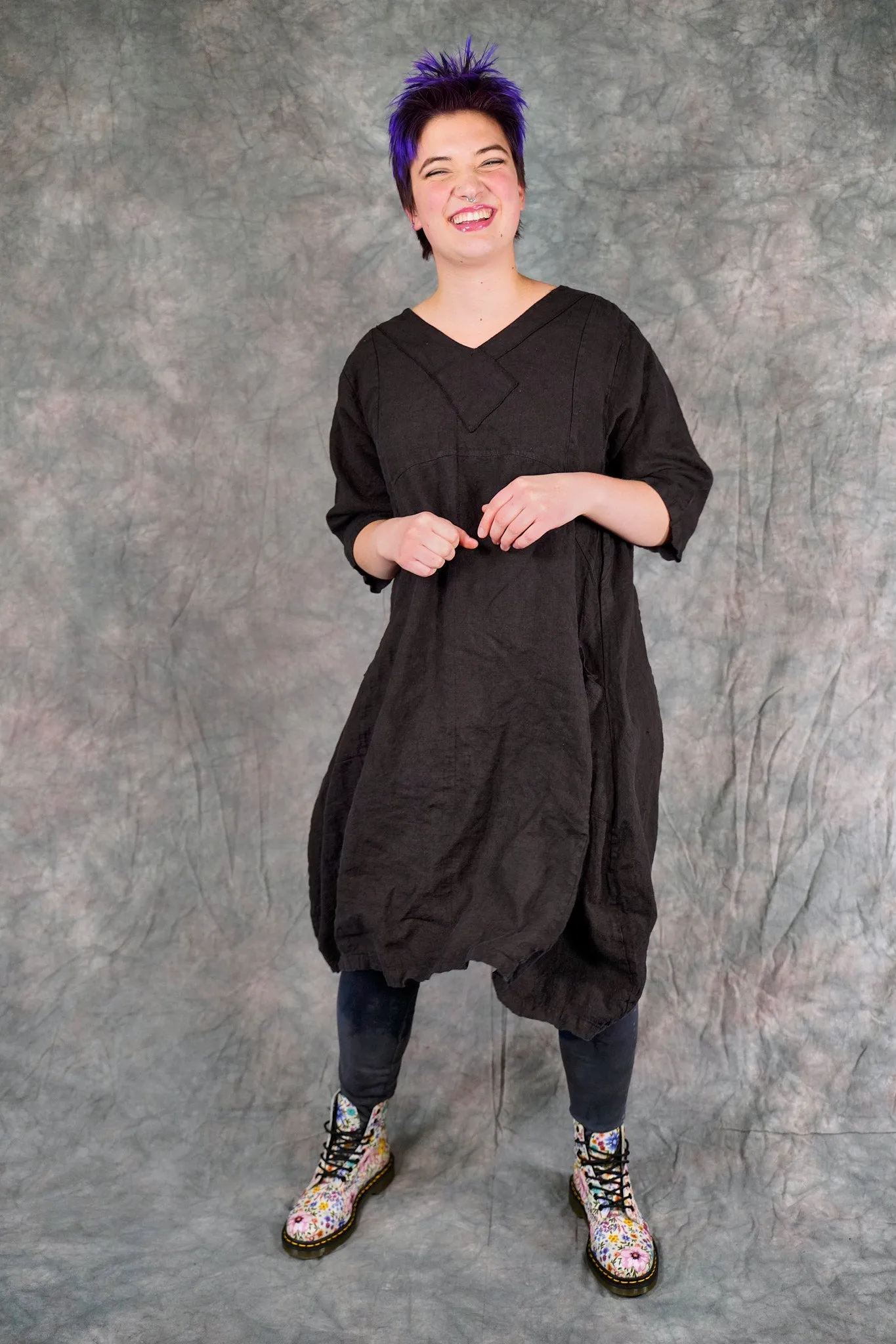 2133 Crossover Linen Tunic Black-U
