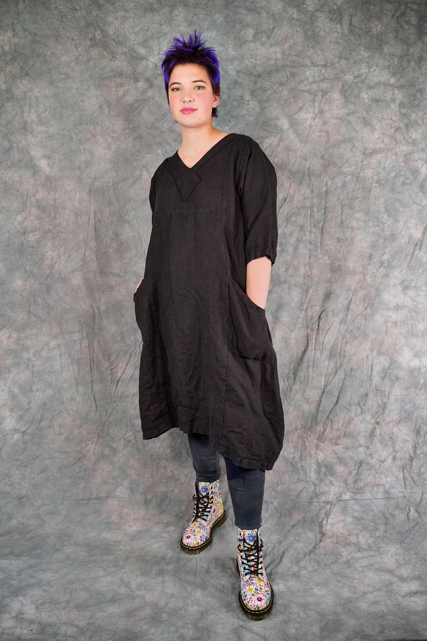 2133 Crossover Linen Tunic Black-U