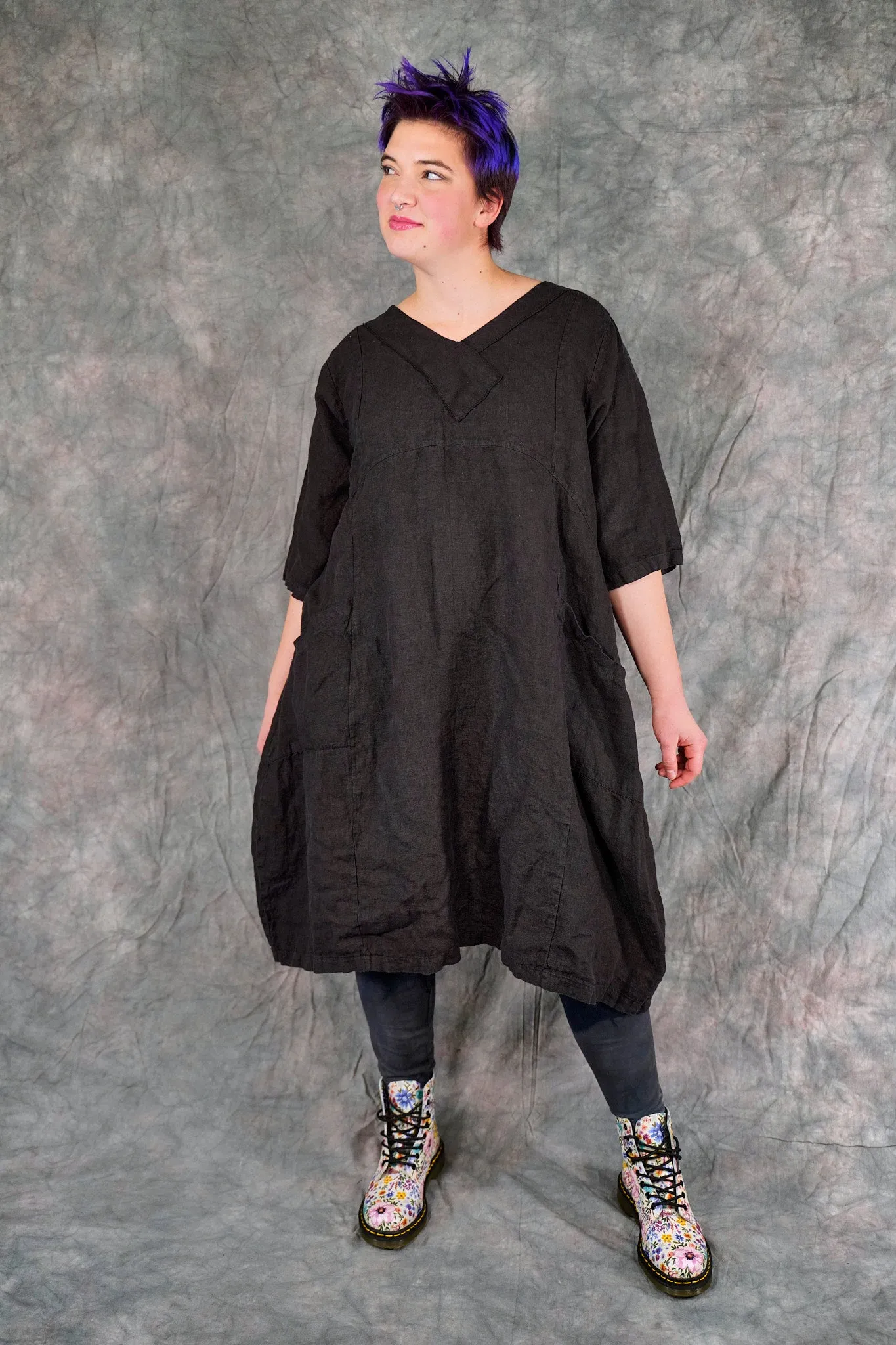 2133 Crossover Linen Tunic Black-U