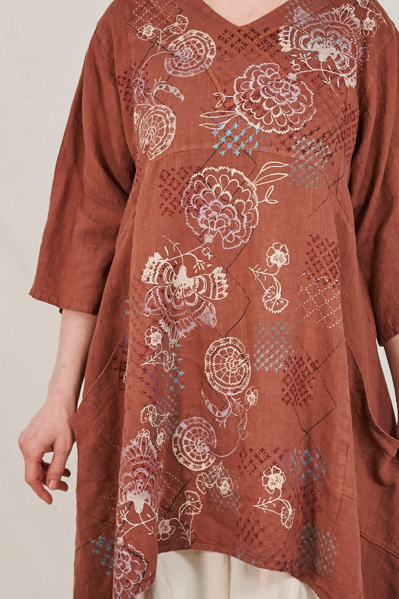 2133 Crossover Linen Tunic Mojave-P