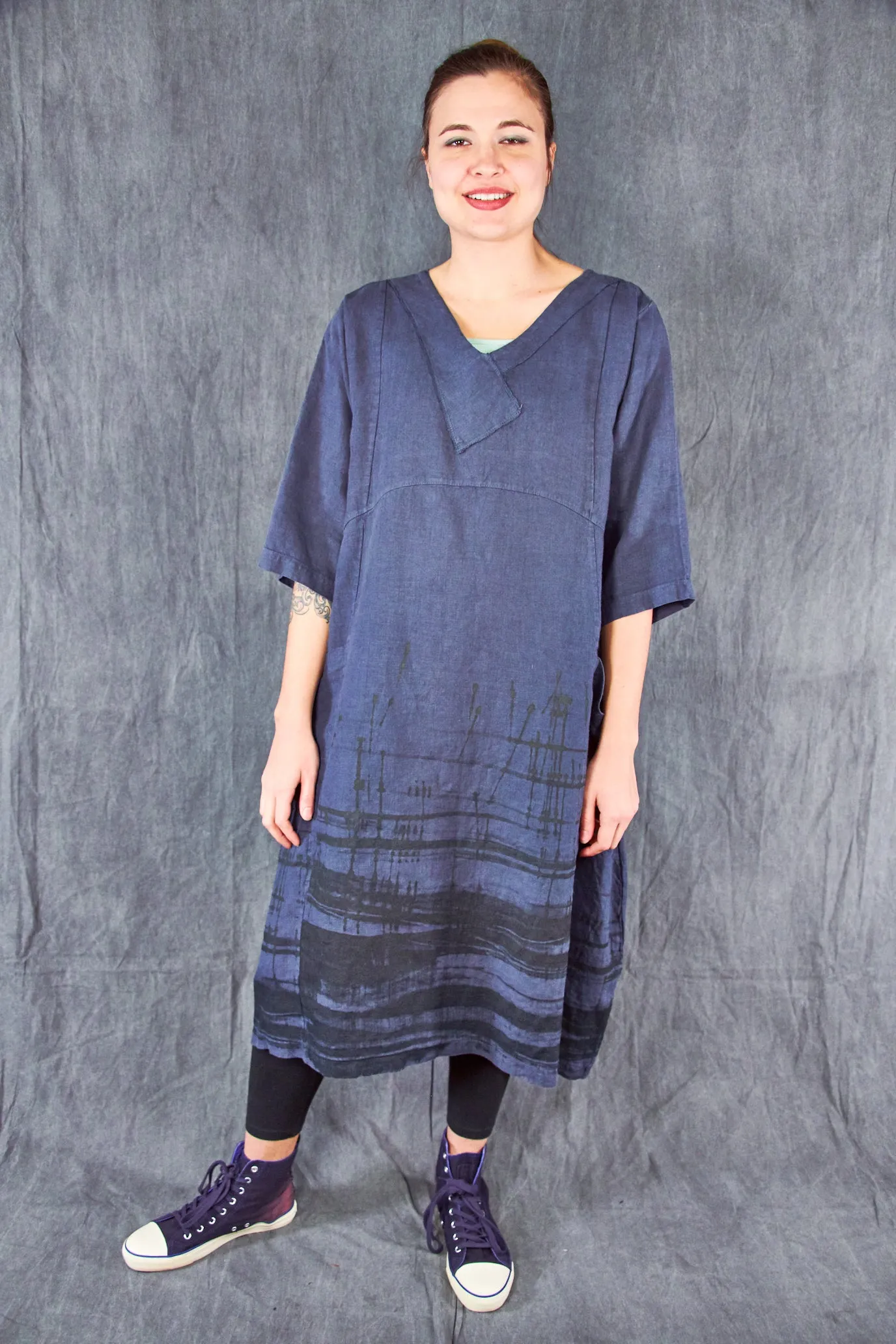 2133 Crossover Linen Tunic Nightwatch-P