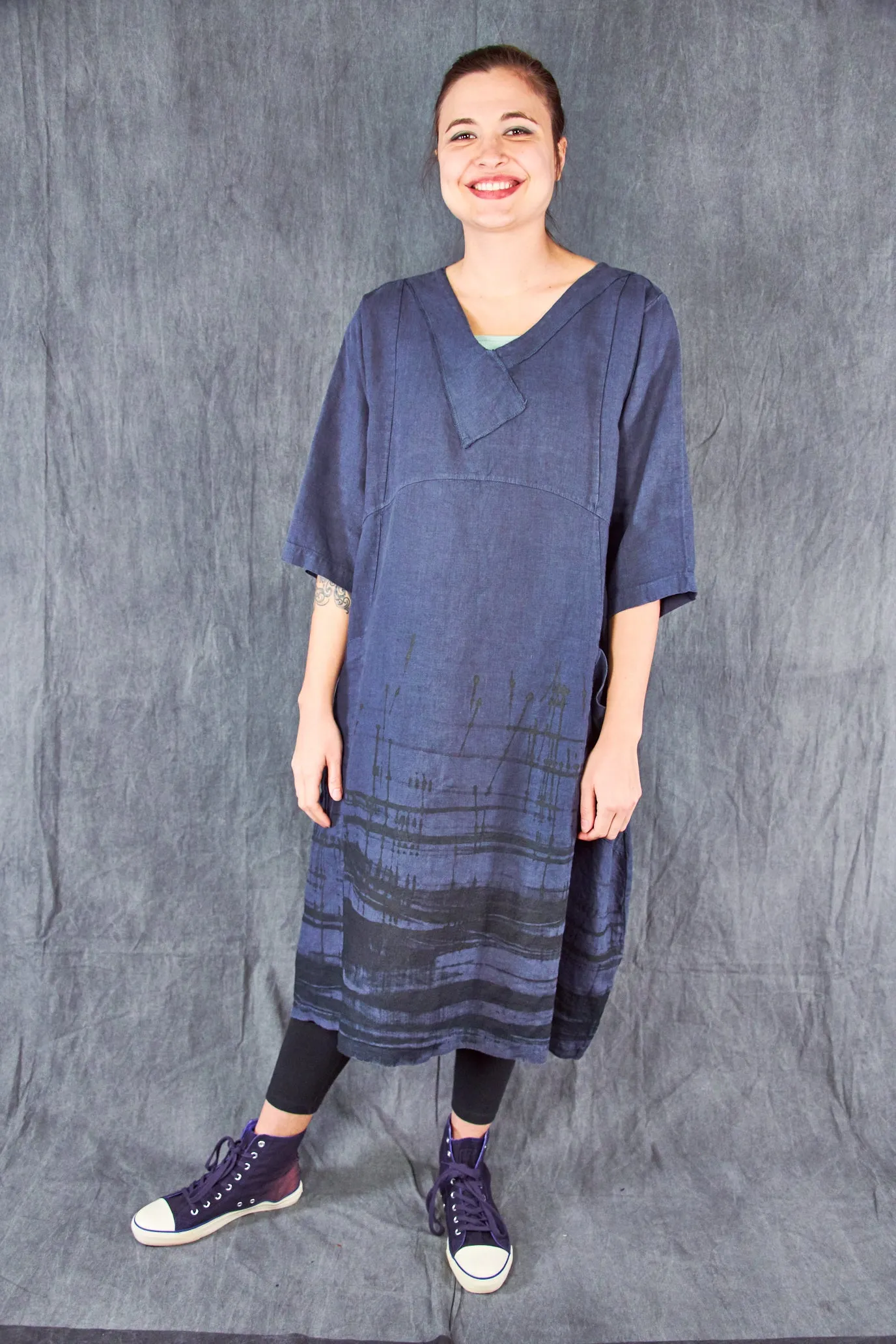 2133 Crossover Linen Tunic Nightwatch-P