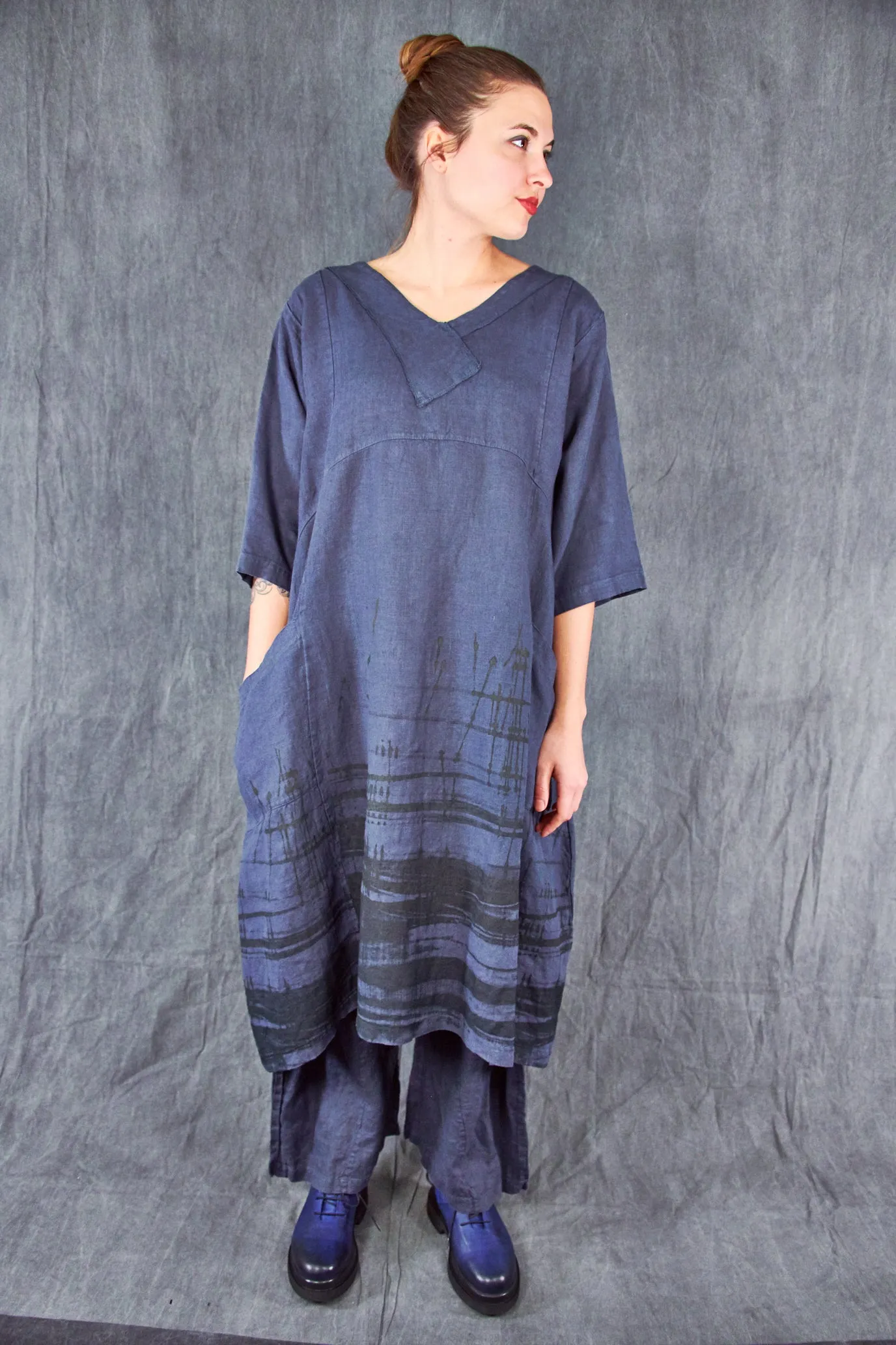 2133 Crossover Linen Tunic Nightwatch-P