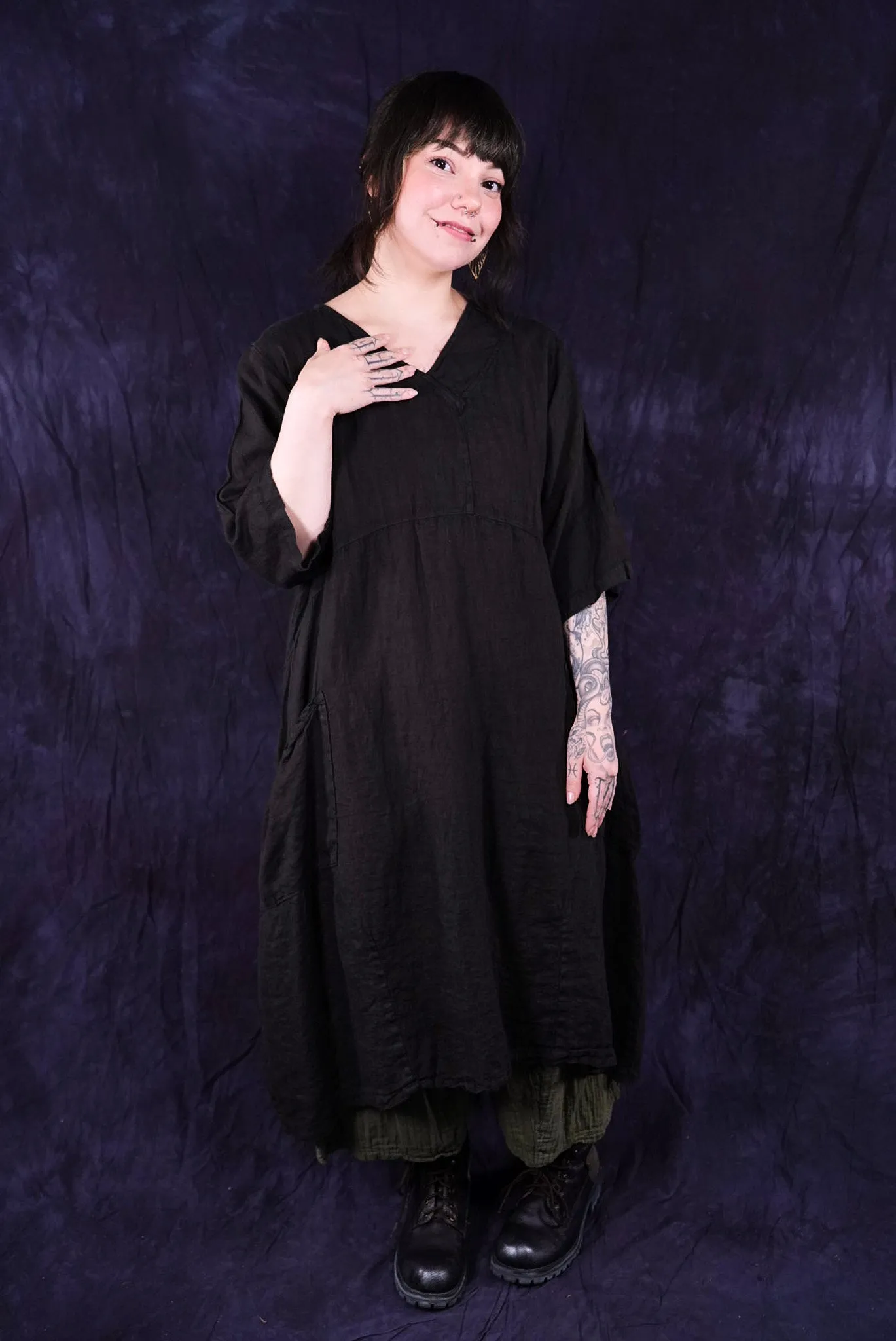 2195 Serenade Tunic Black-U