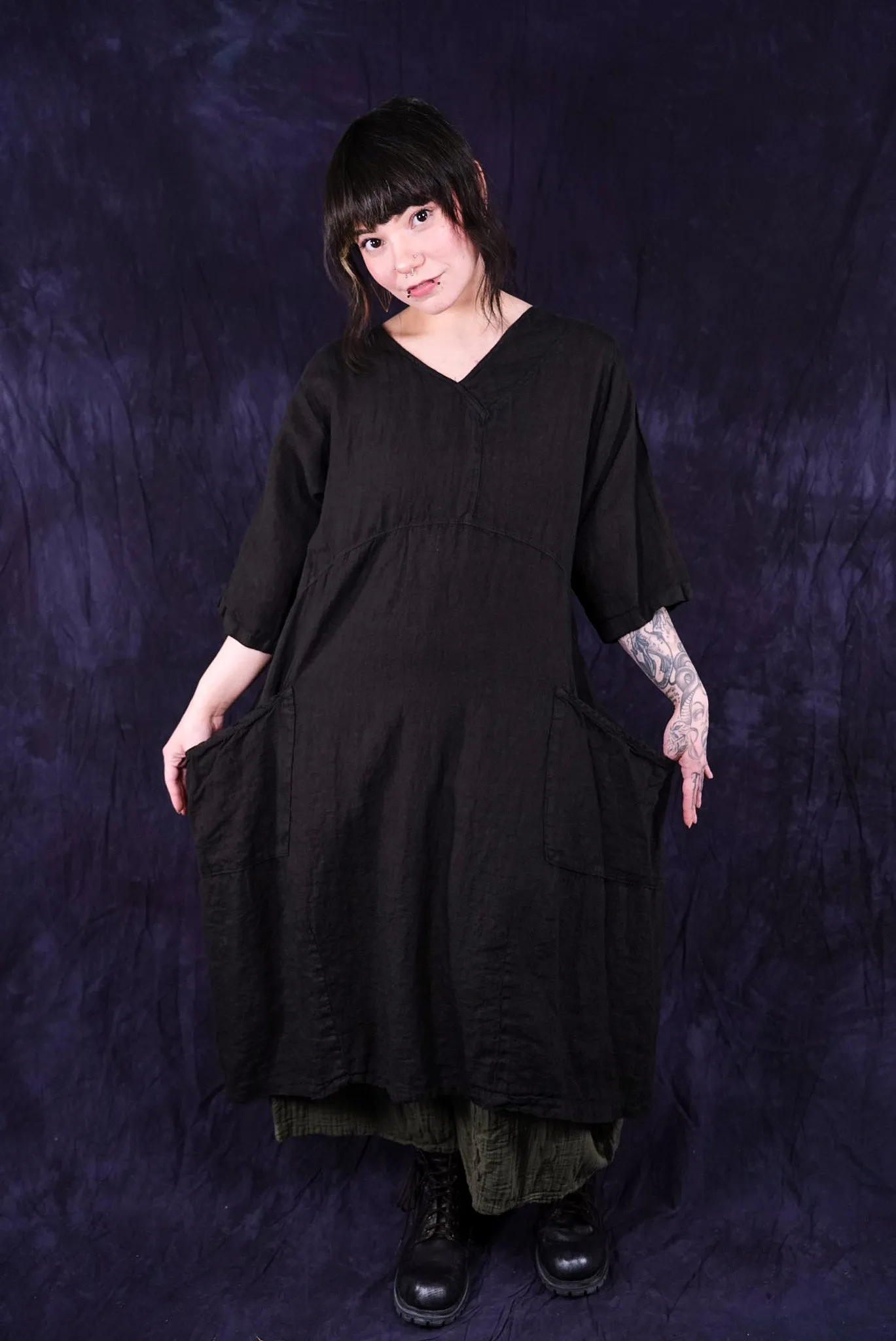 2195 Serenade Tunic Black-U