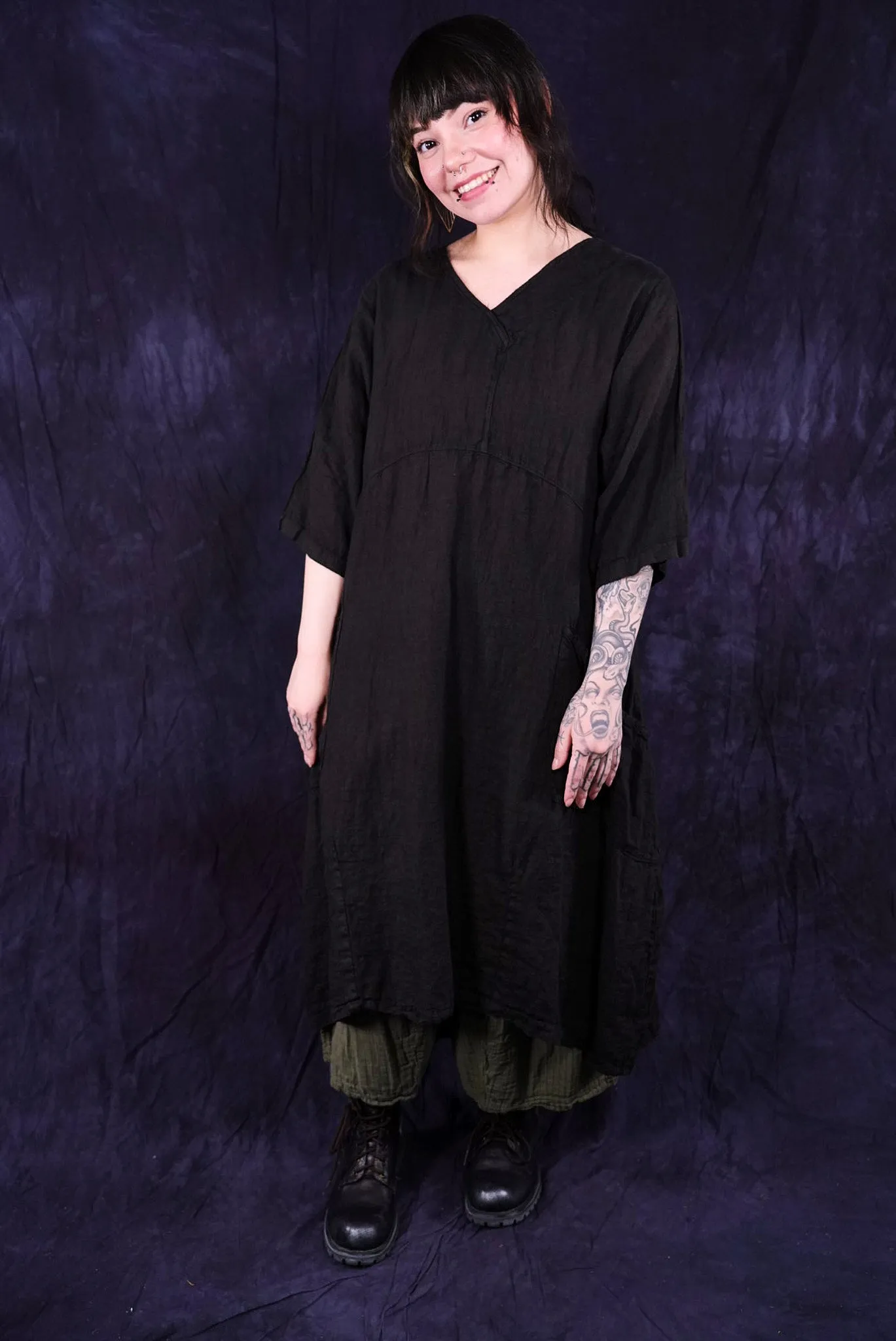 2195 Serenade Tunic Black-U
