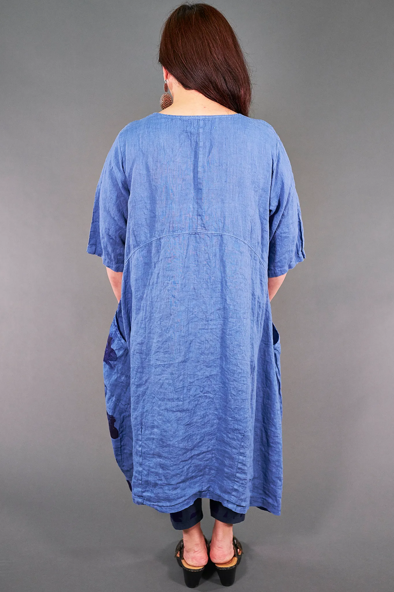 2195 Serenade Tunic Delft-Glass Chrysanthemum