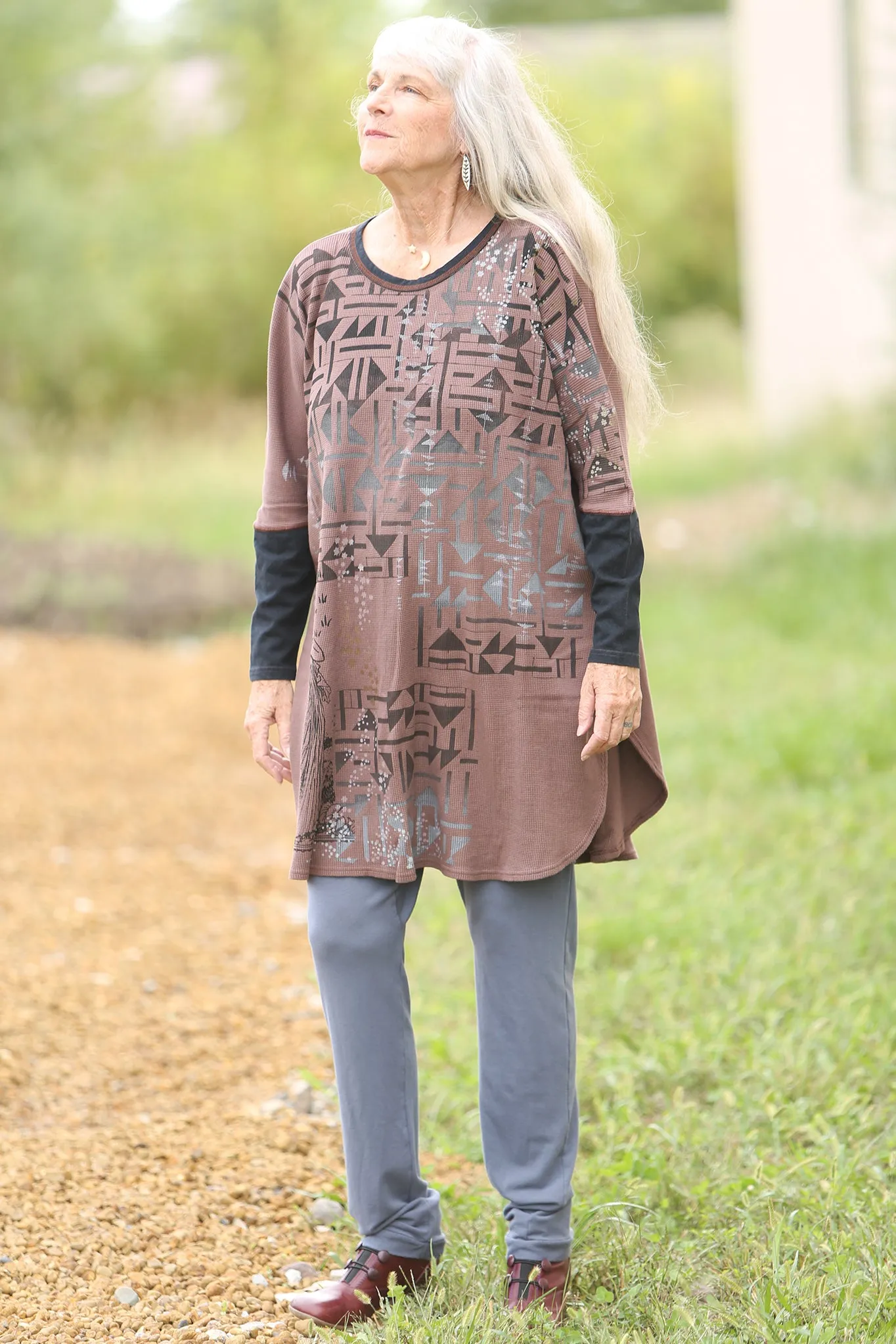 2251 Natural City Tunic-Rosewood- Nouveau Pattern Fields