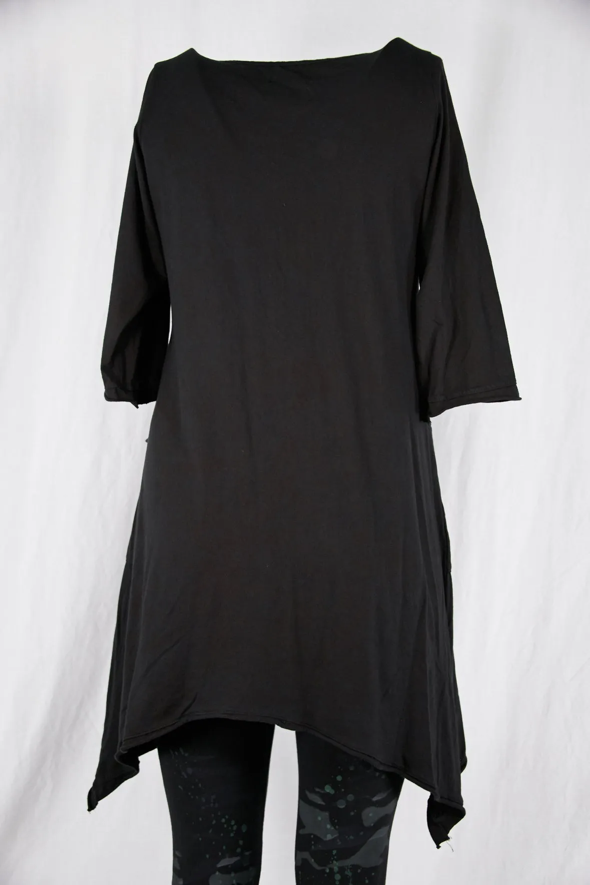 2334 Sunny Day Tunic Black-U
