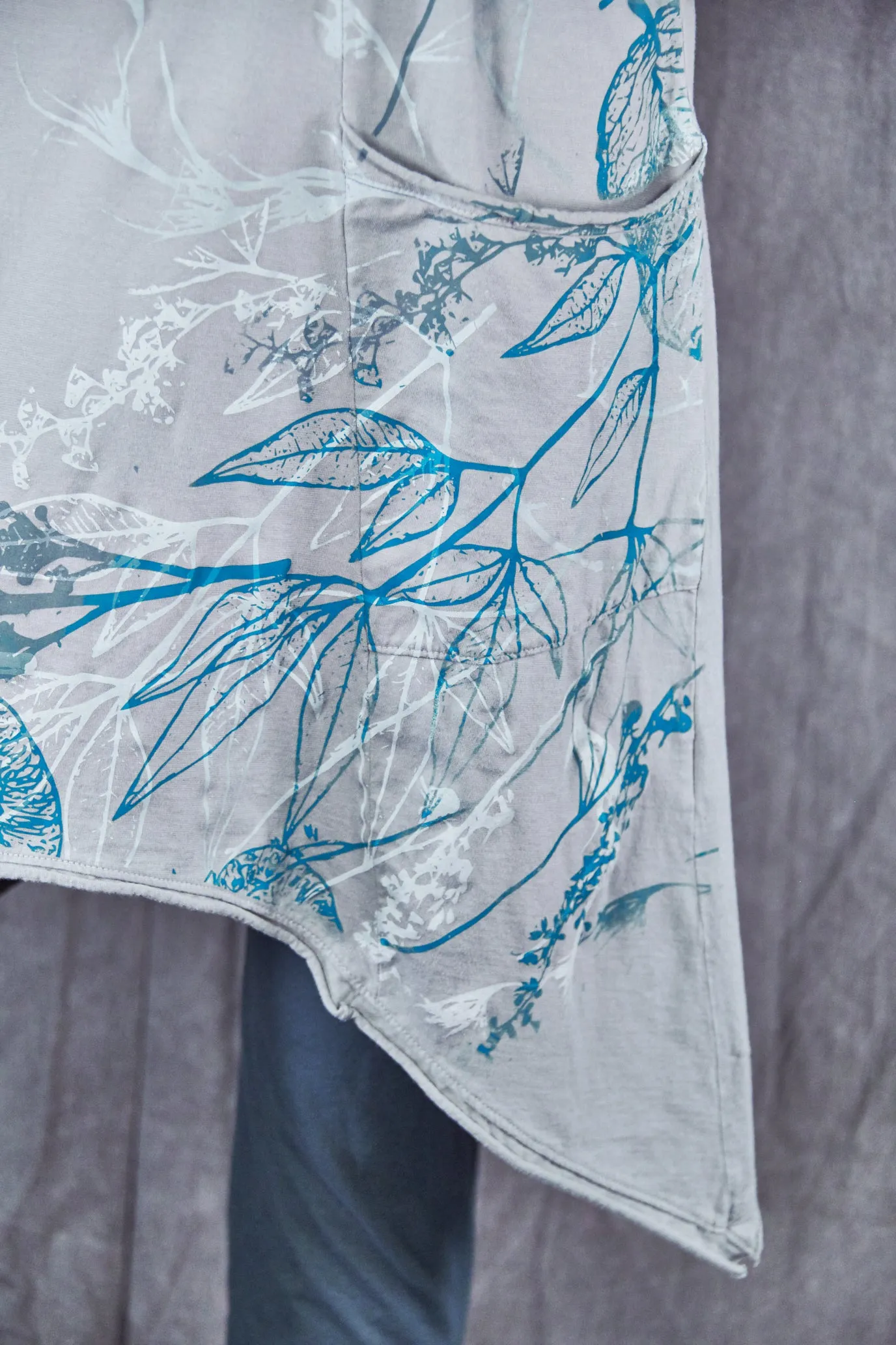 2334 Sunny Day Tunic Blue Dawn-Spring
