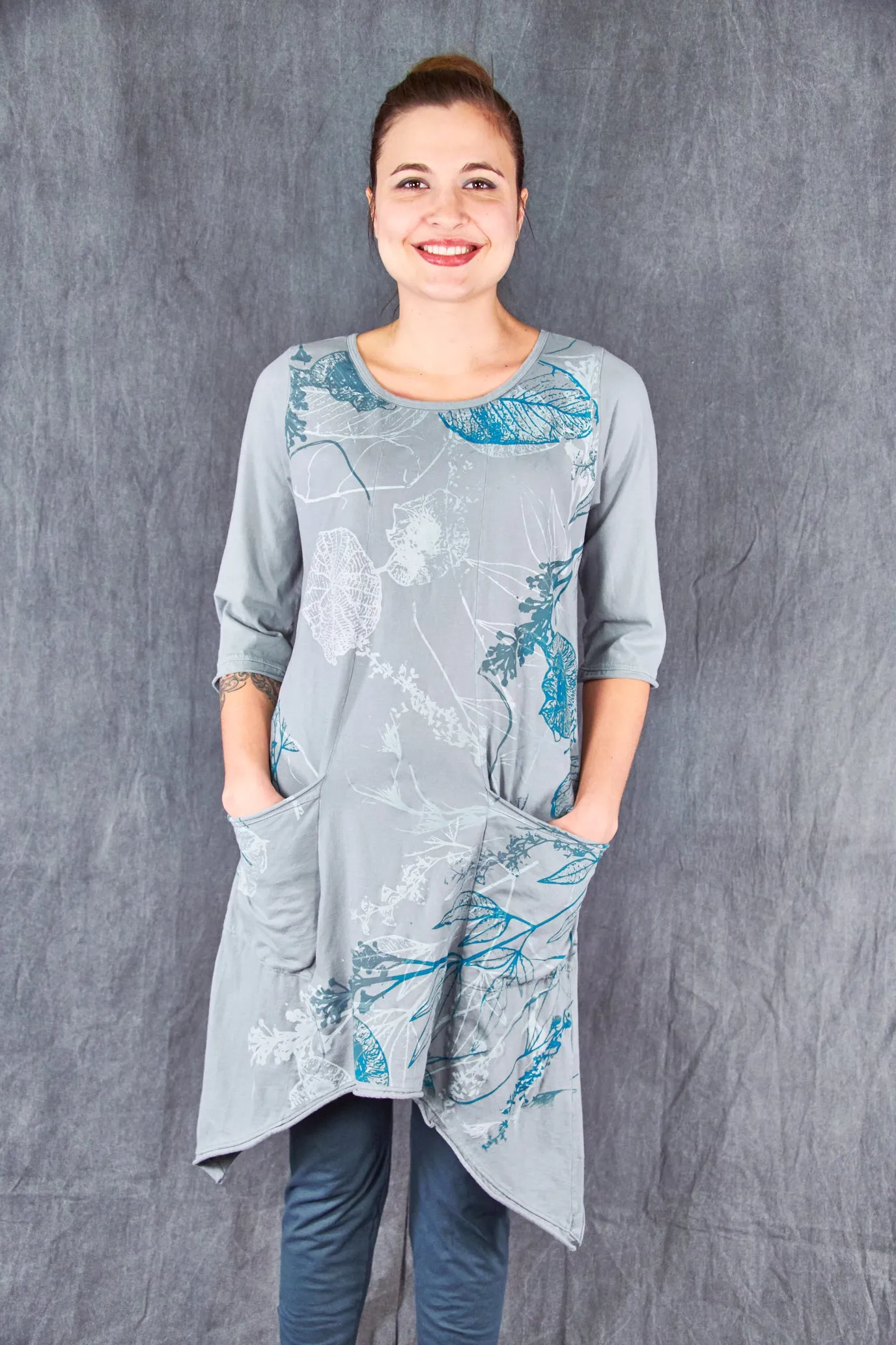 2334 Sunny Day Tunic Blue Dawn-Spring