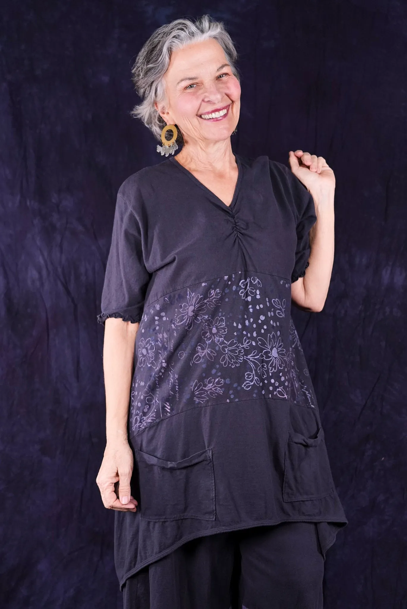 7253 Perfect Day Tunic Black Sand-P