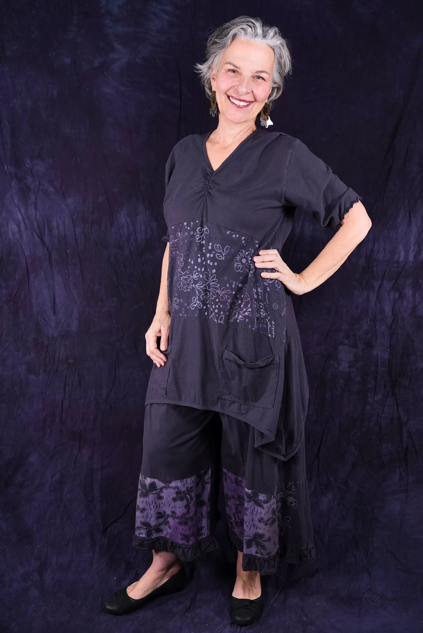 7253 Perfect Day Tunic Black Sand-P
