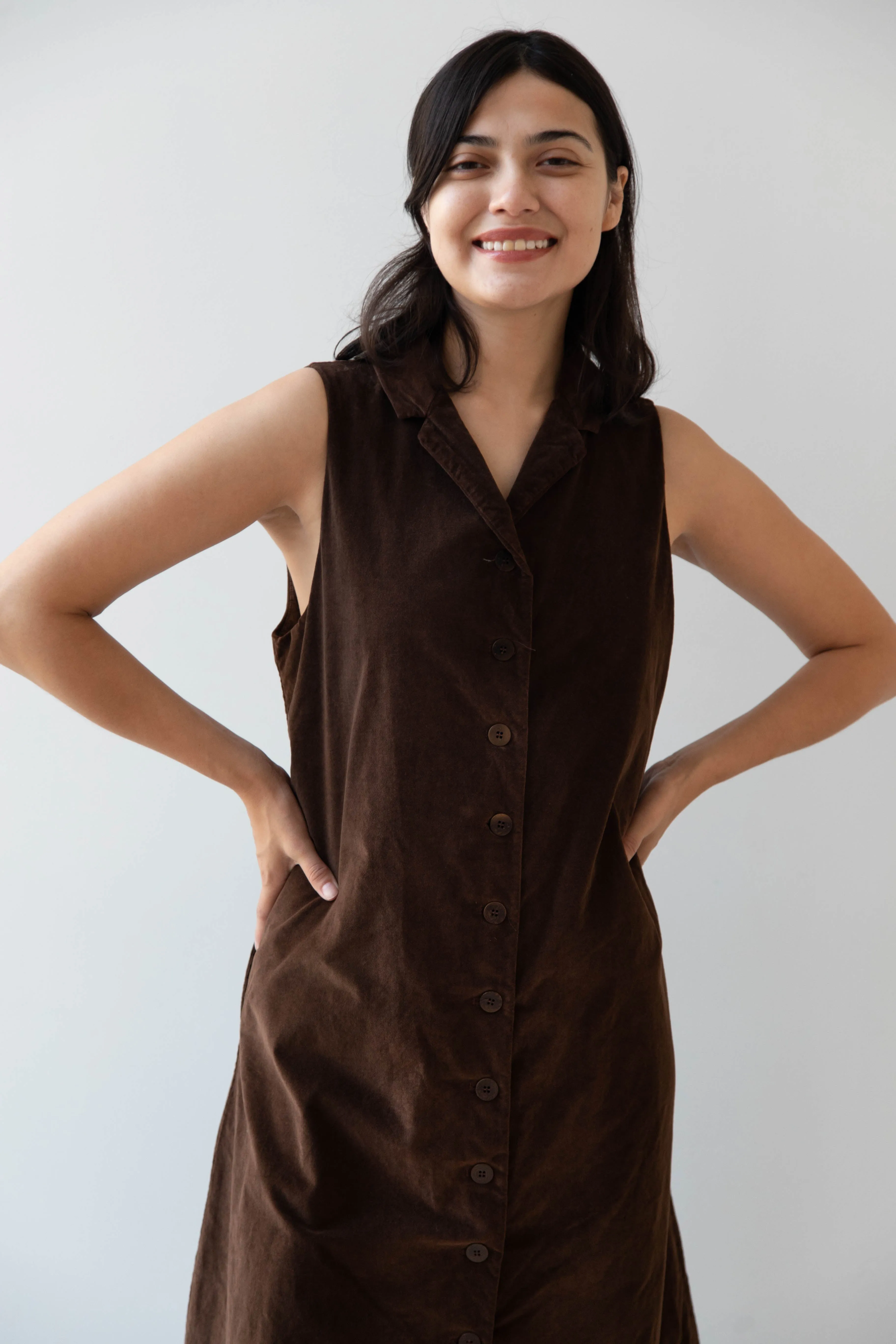 Album di Famiglia | Velvet Long Sleeveless Dress in Coffee