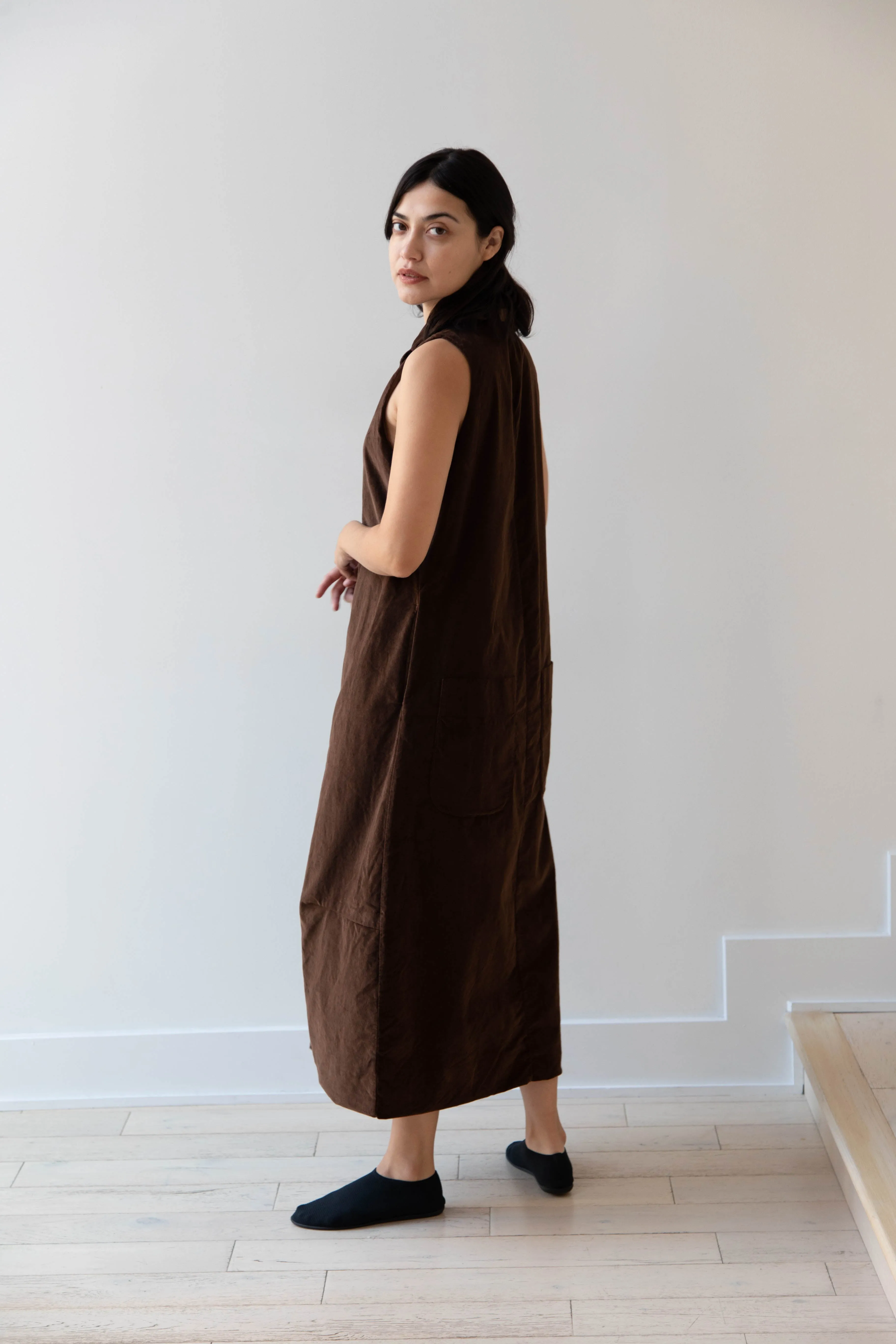 Album di Famiglia | Velvet Long Sleeveless Dress in Coffee