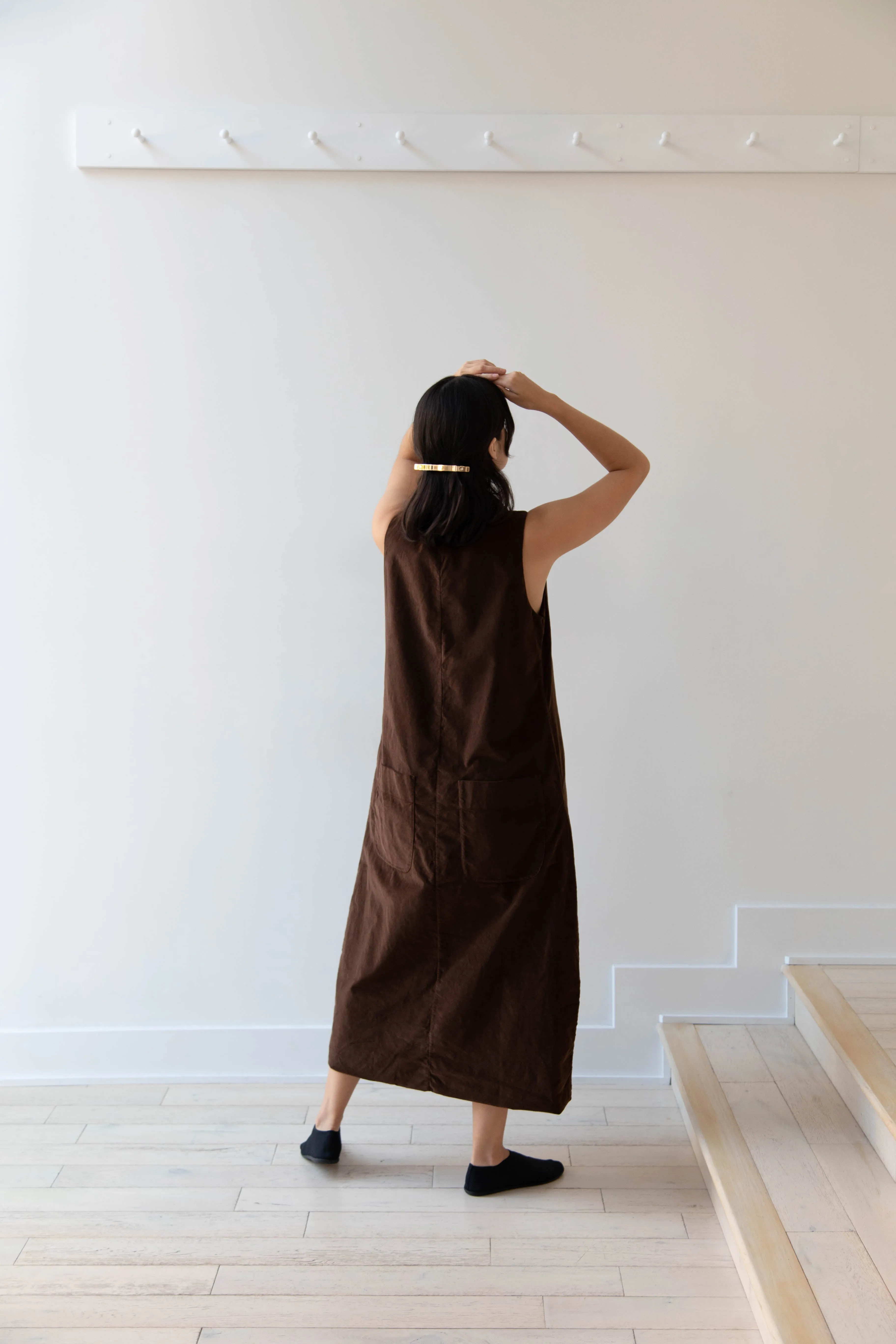 Album di Famiglia | Velvet Long Sleeveless Dress in Coffee