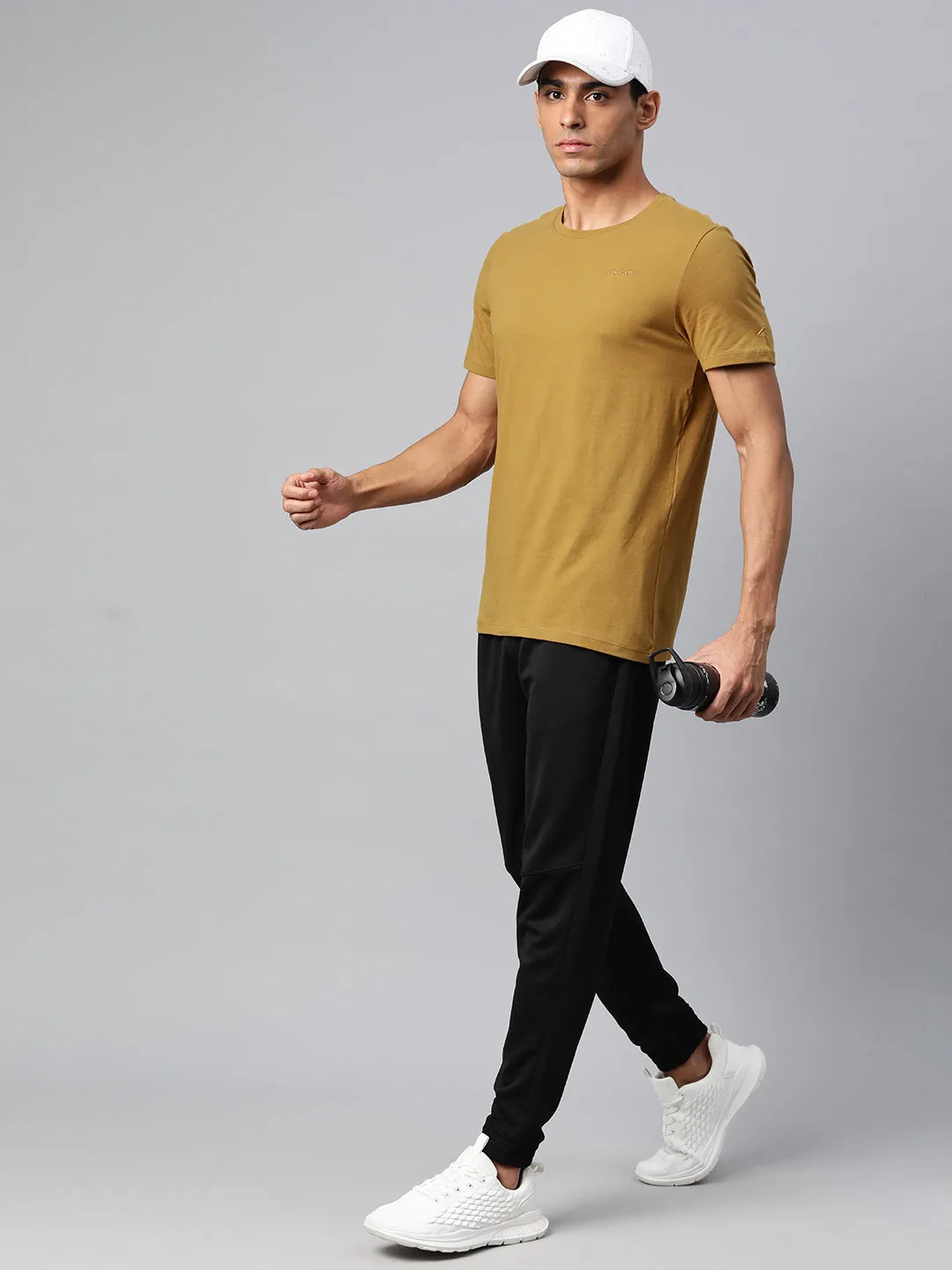 Alcis Men Solid Stretchex Slim Fit T-shirt