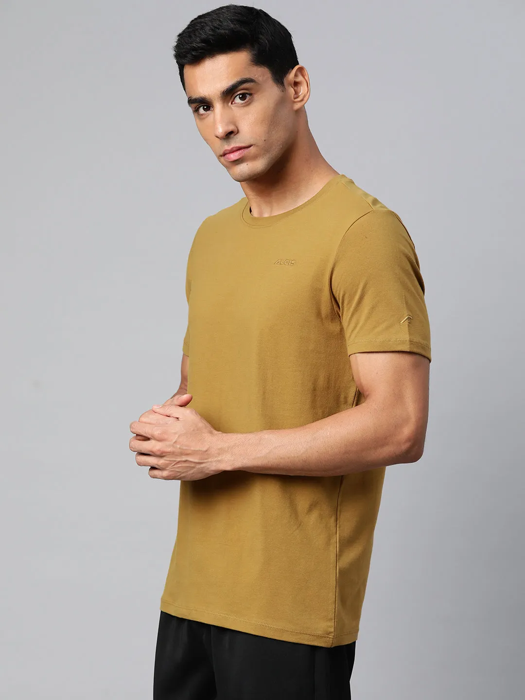 Alcis Men Solid Stretchex Slim Fit T-shirt