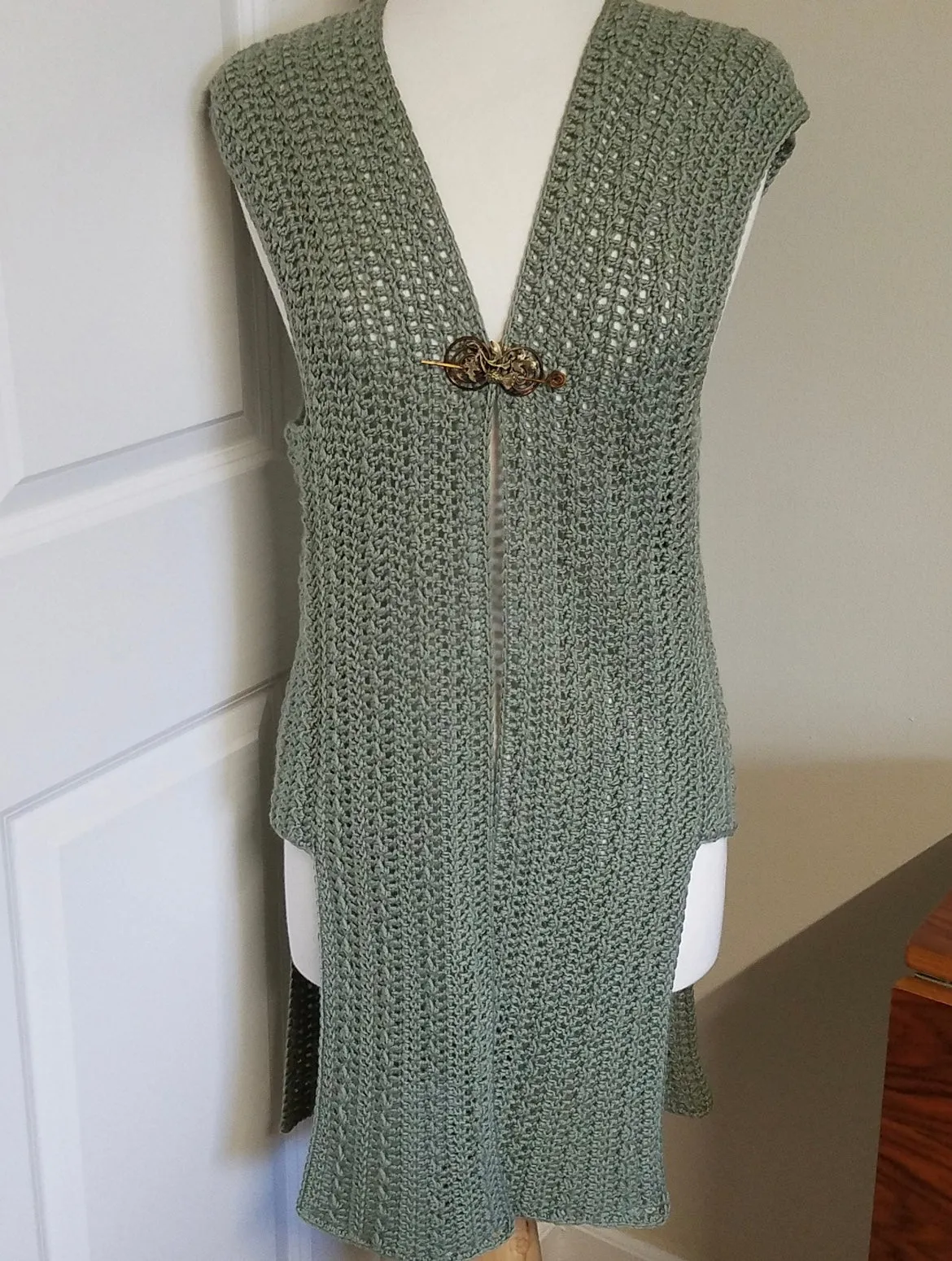 Arya Sweater Vest