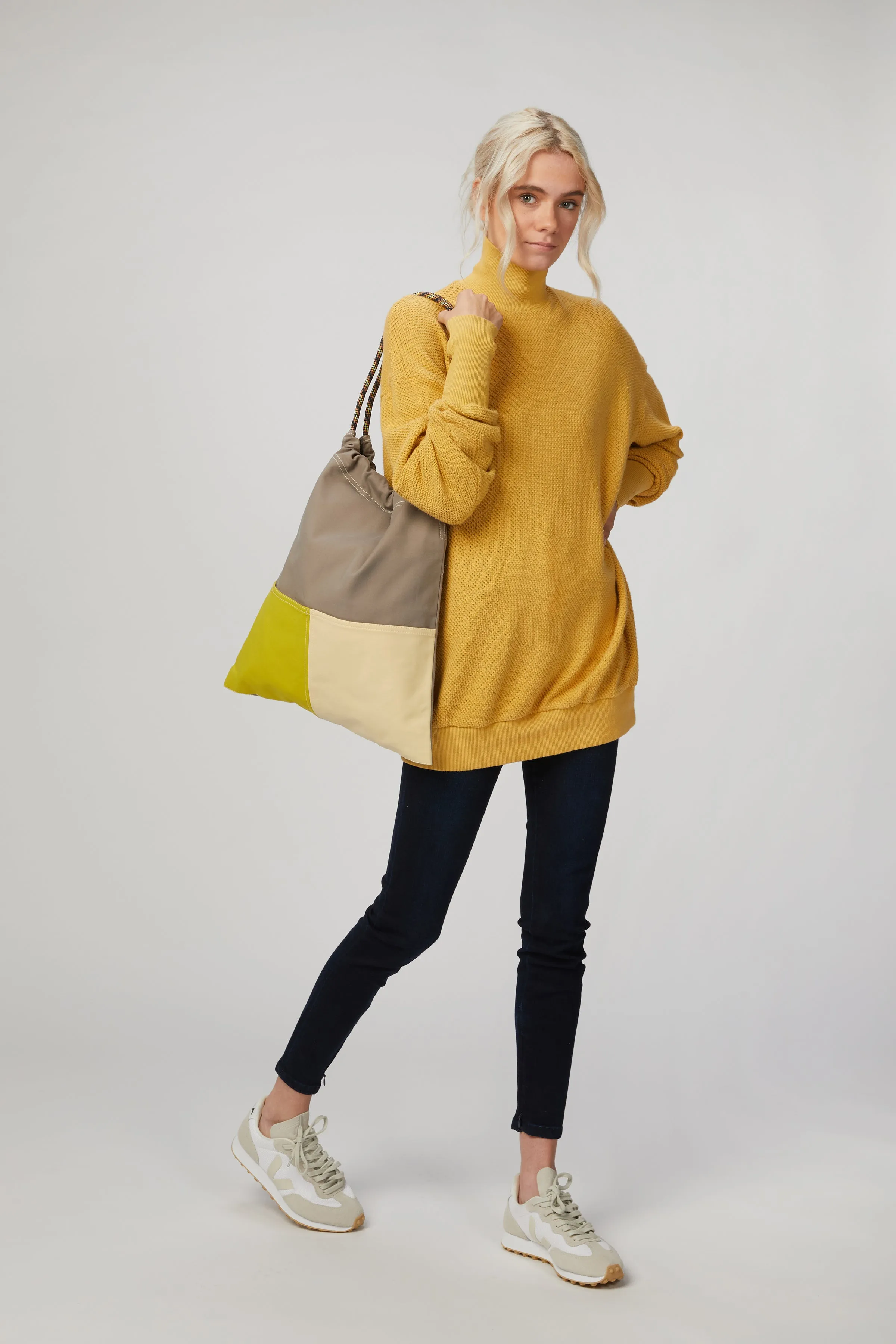 BENTE SWEATER
