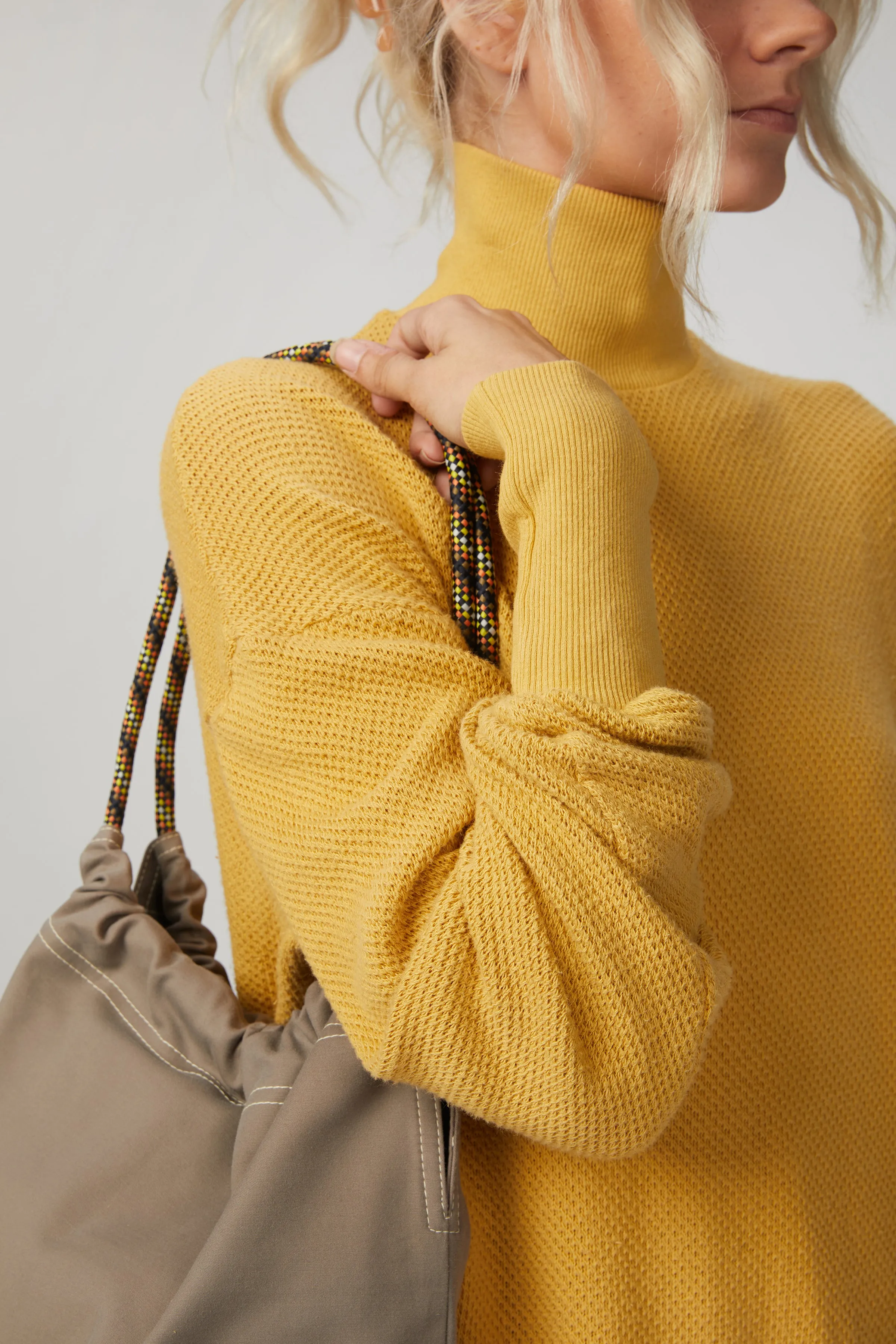 BENTE SWEATER