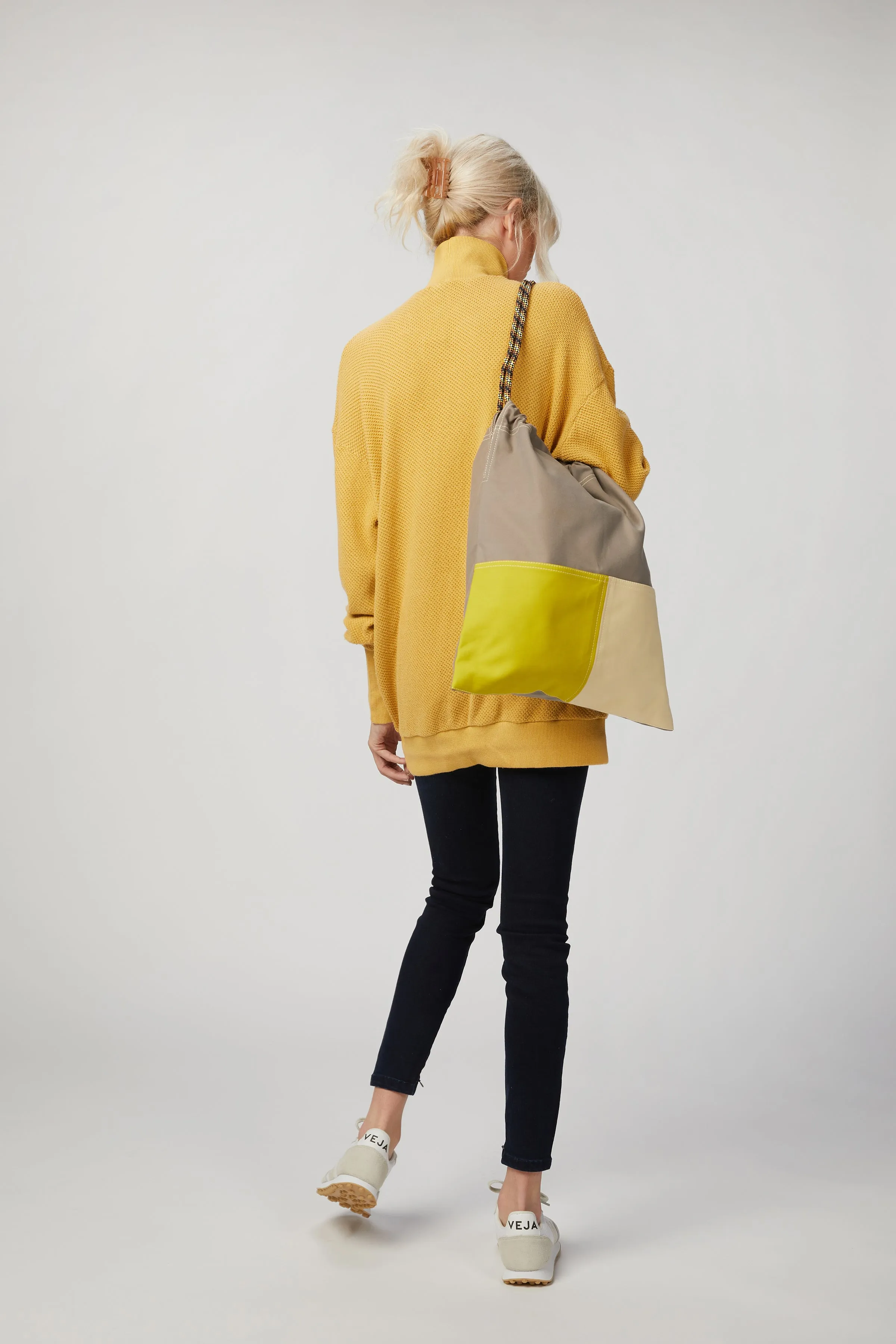 BENTE SWEATER