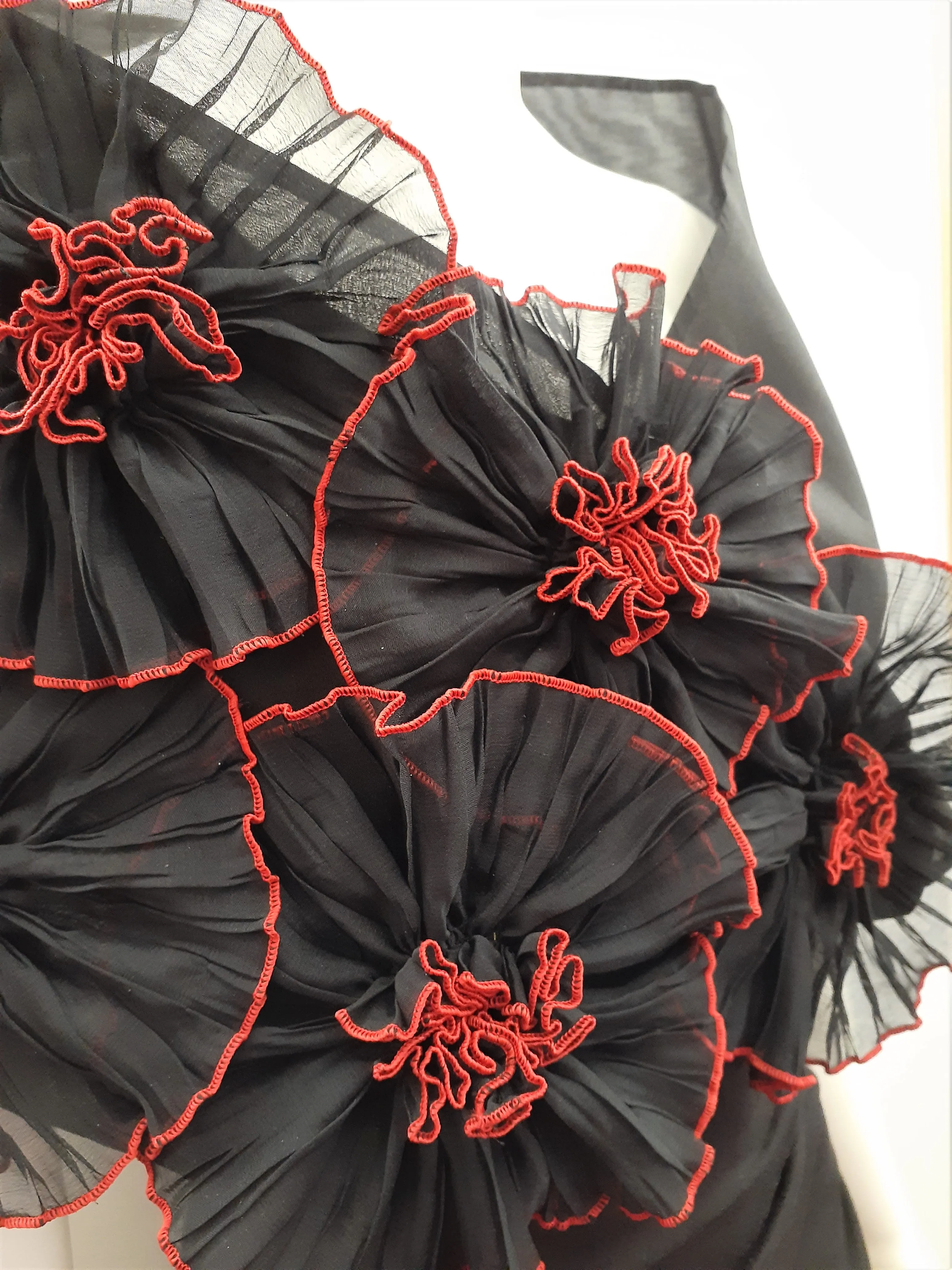 Black Flower Wrap