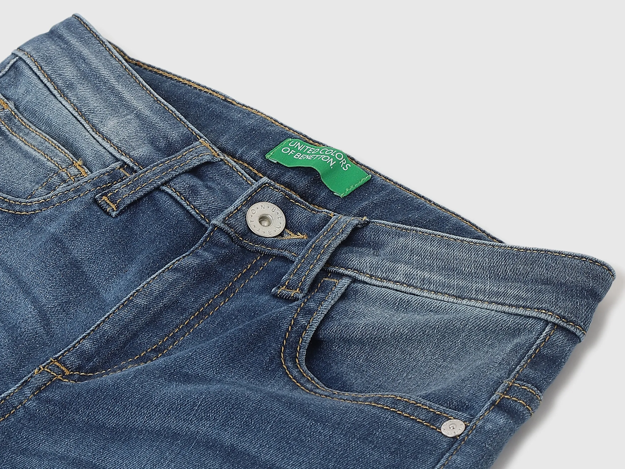Boys Solid Straight Fit Jeans