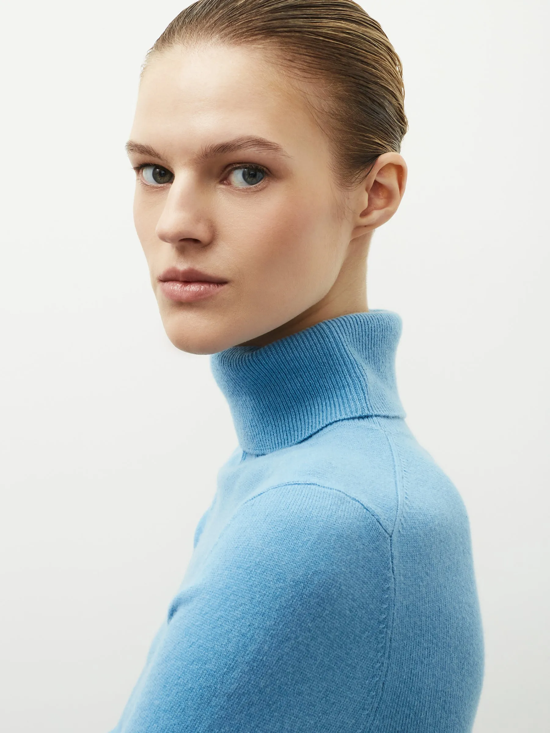 Cashmere turtleneck