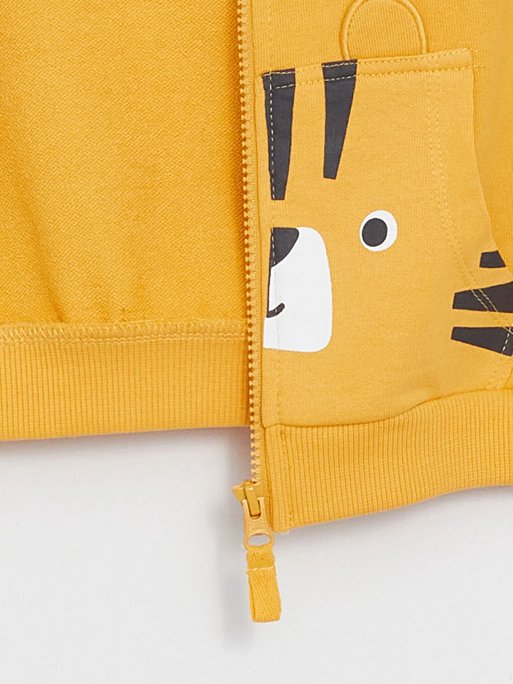 Crew Neck Printed Baby Boy Zipper Vest