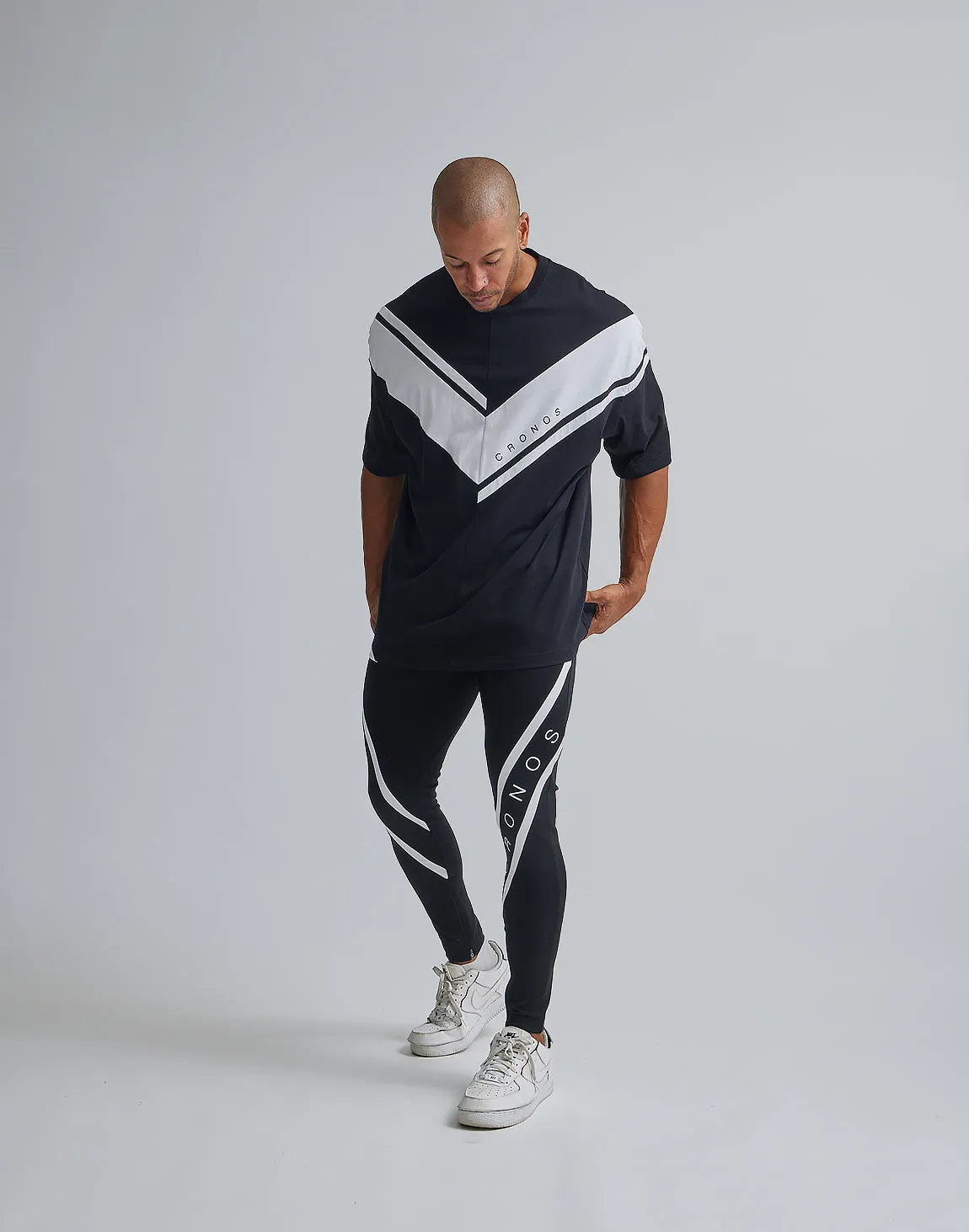 CRONOS V-SHAPED OVERSIZE T-SHIRTS【BLACK】