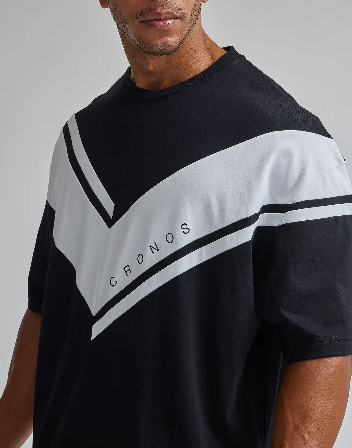 CRONOS V-SHAPED OVERSIZE T-SHIRTS【BLACK】