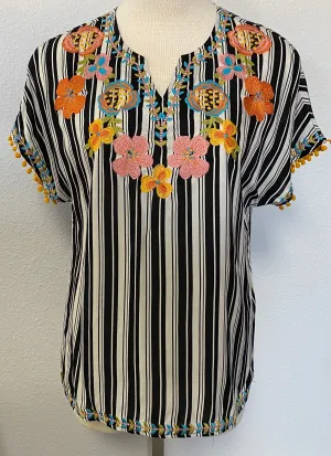 EMBROIDERED TASSEL SLEEVE TOP