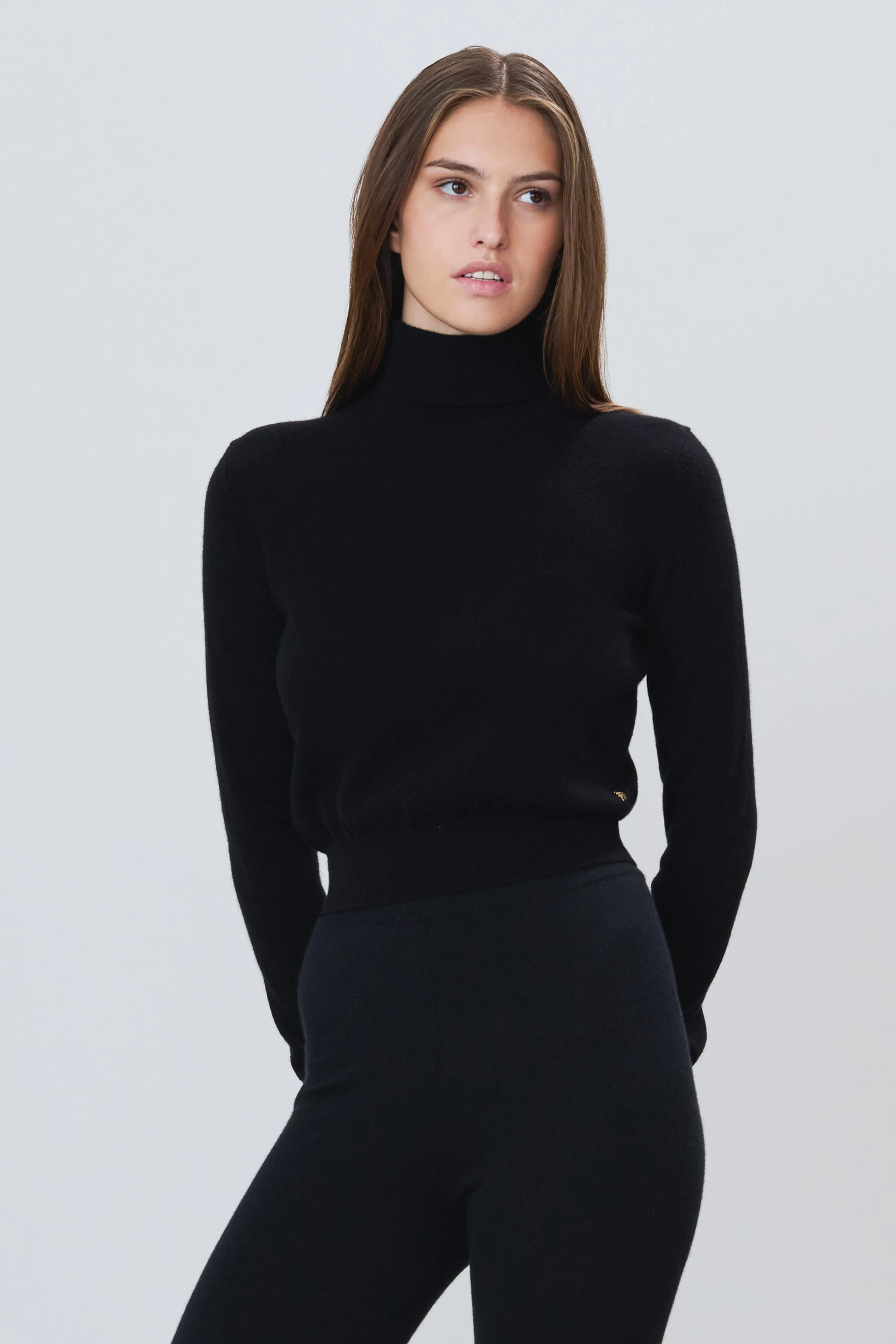 ETIENNE SWEATER