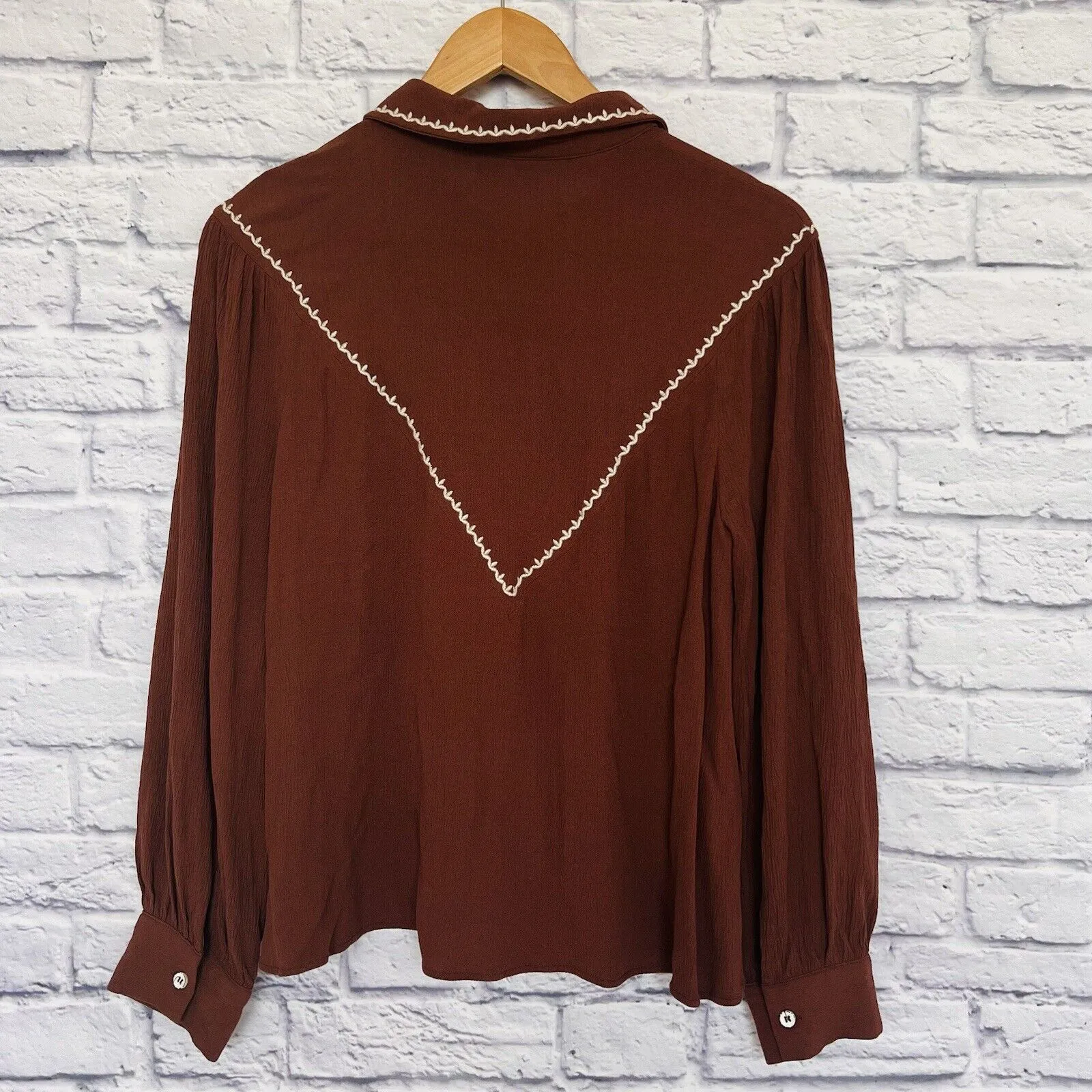 IN LOOM Brown Embroidered Blouse Sz M 1/2 Button Long Sleeve Western Boho Rodeo