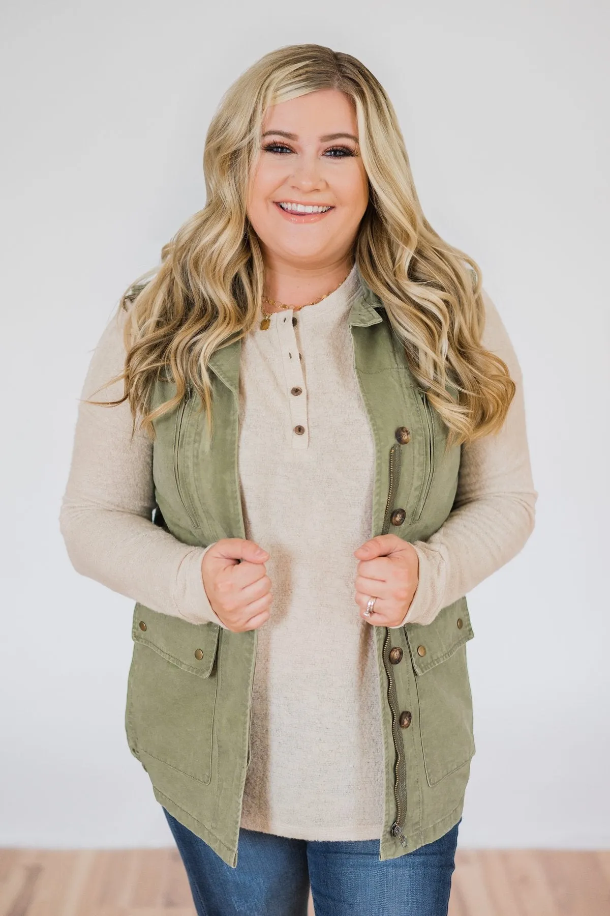 It's in the Details Utility Vest- Deep Sage
