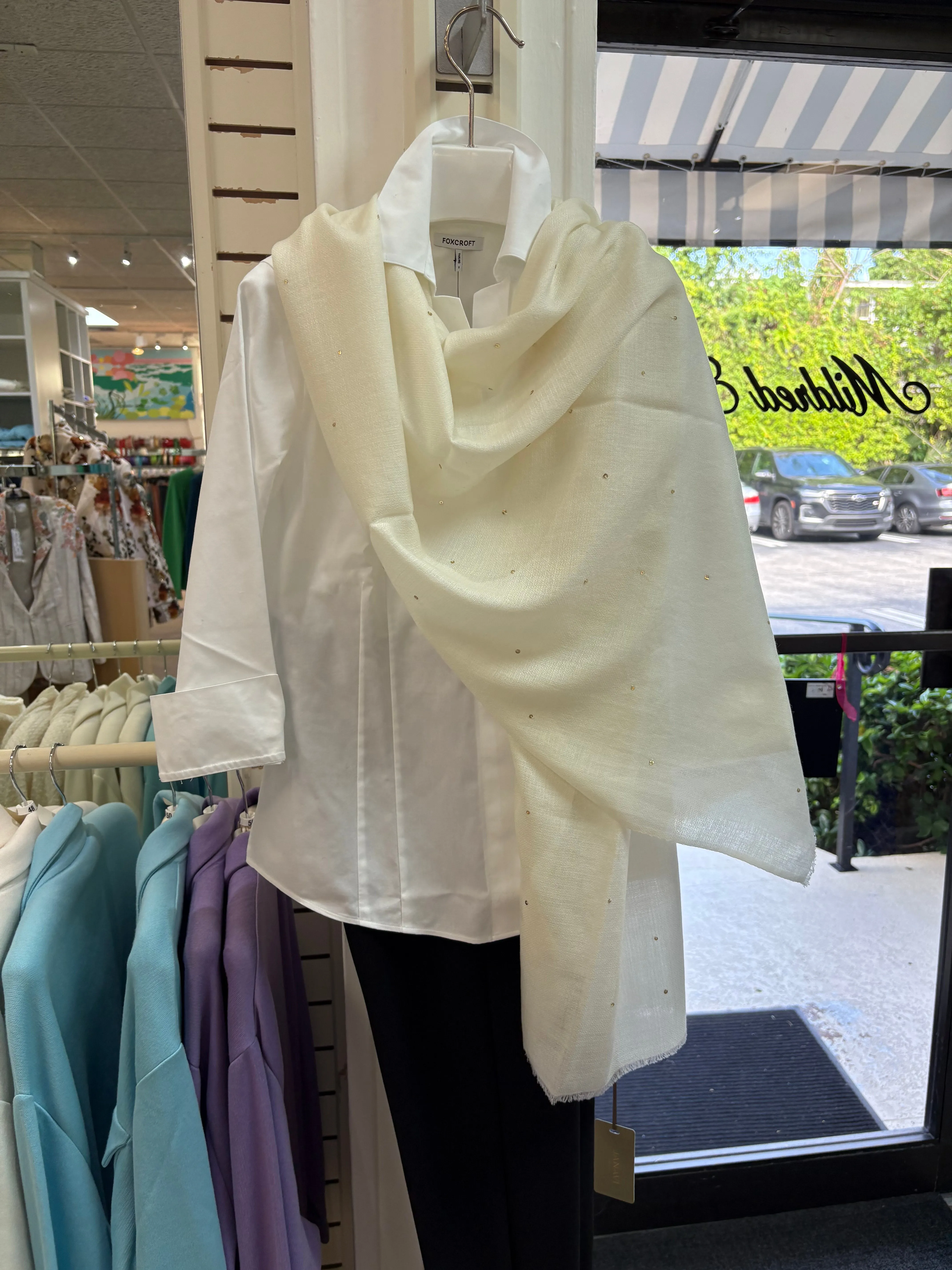 Janavi Ivory Seabed Splendor Shawl