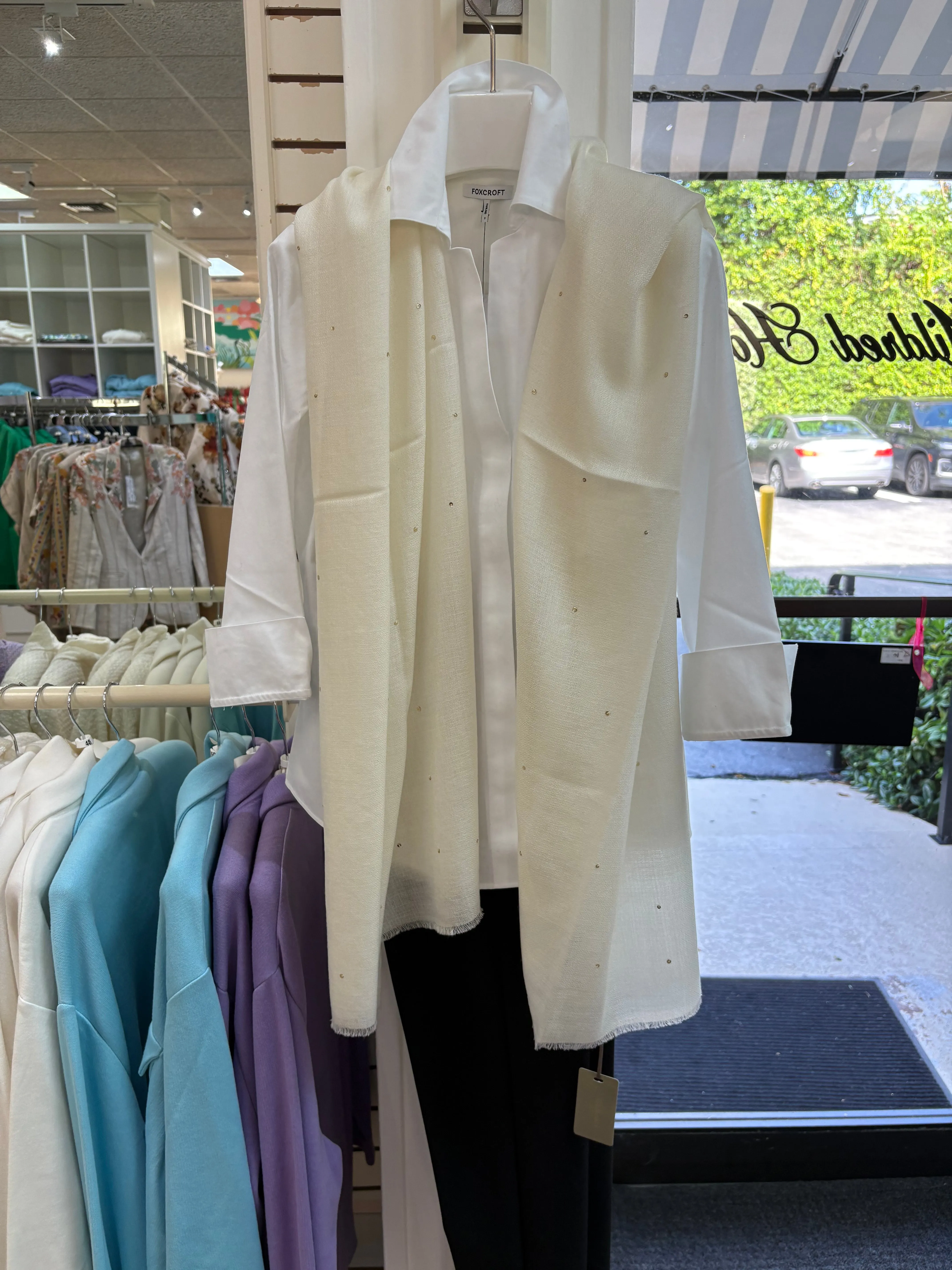 Janavi Ivory Seabed Splendor Shawl