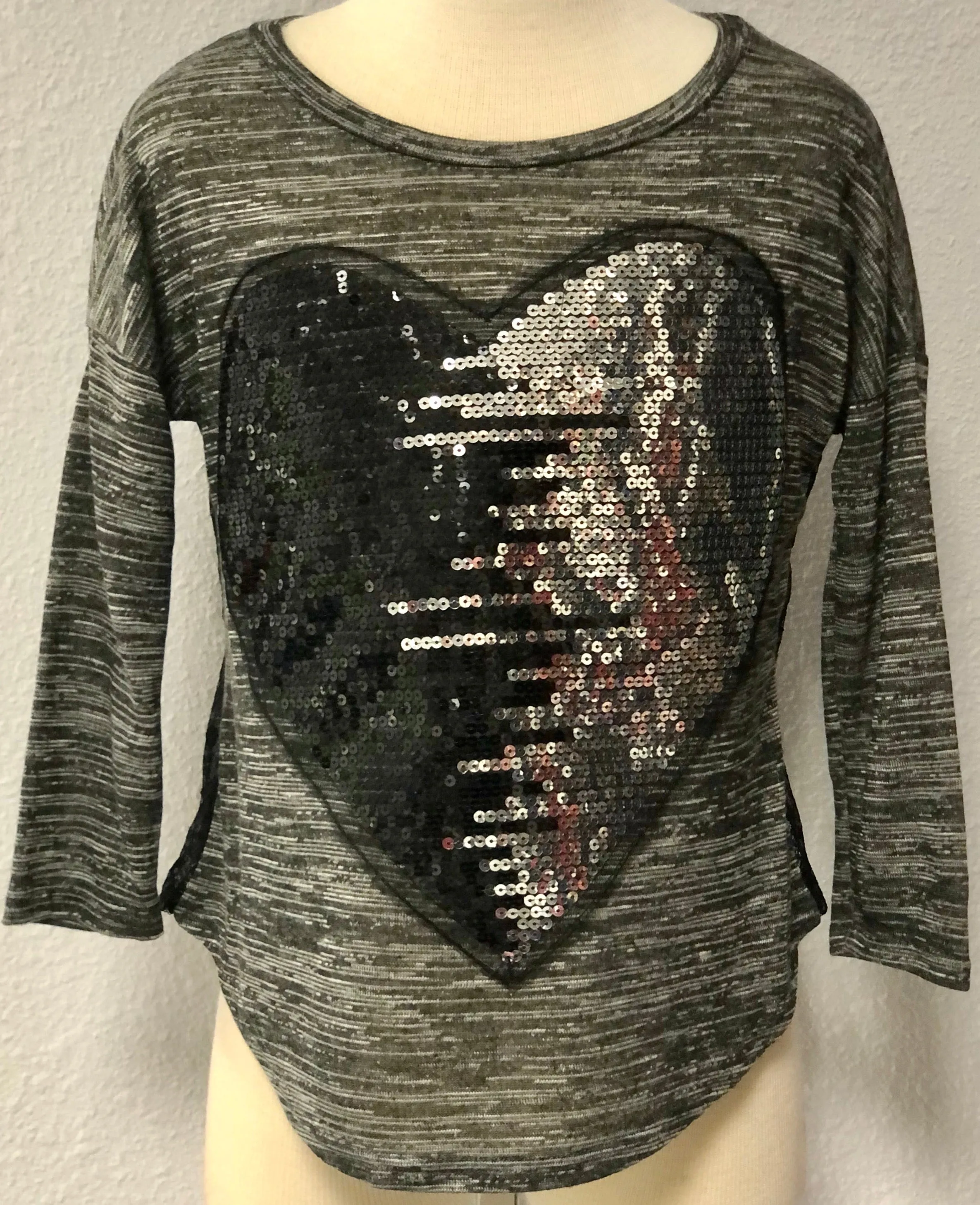 K SEQUIN HEART SWEATER
