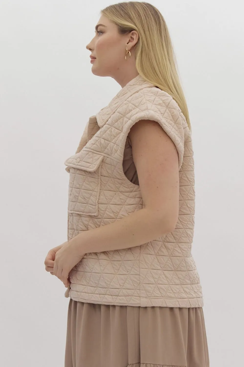 Keira Quilted Sleeveless Collared Button Down Vest || Ecru