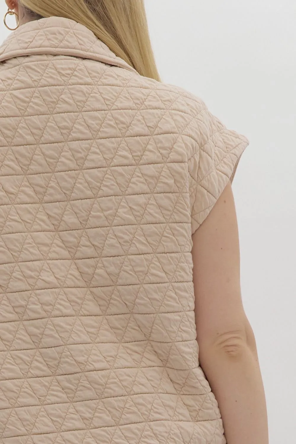 Keira Quilted Sleeveless Collared Button Down Vest || Ecru