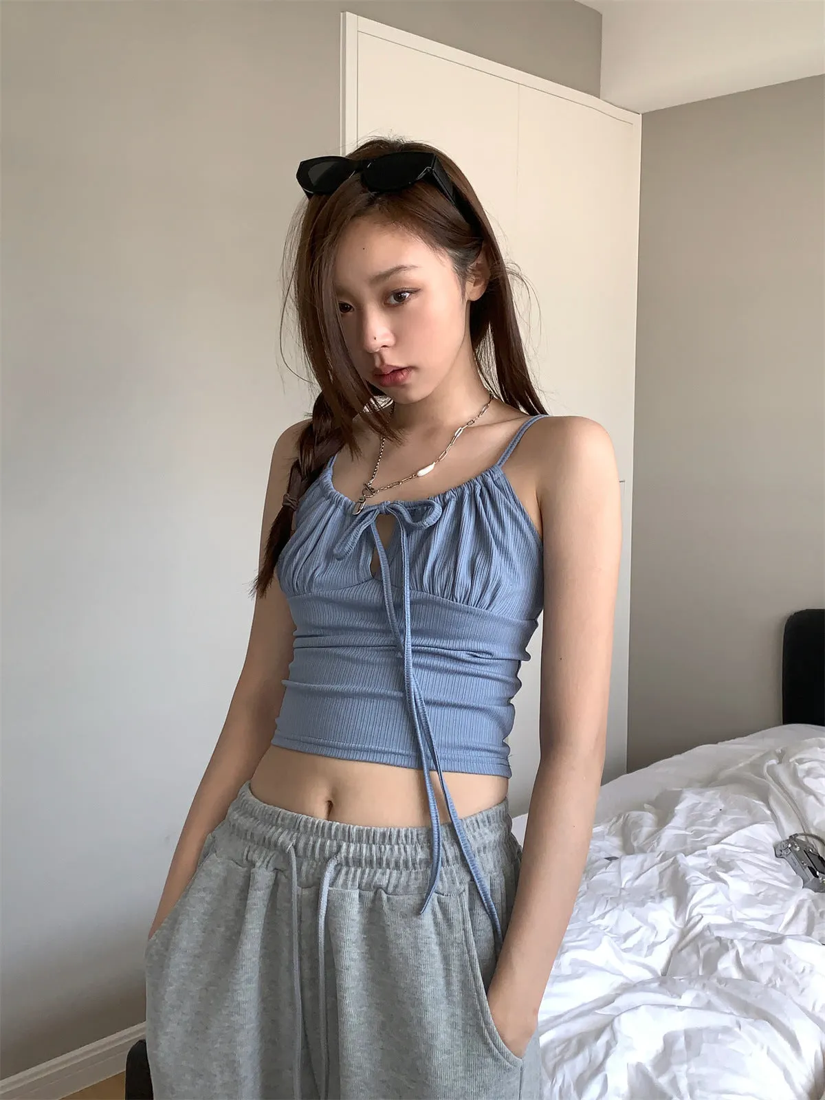 lace-up sleeveless tops