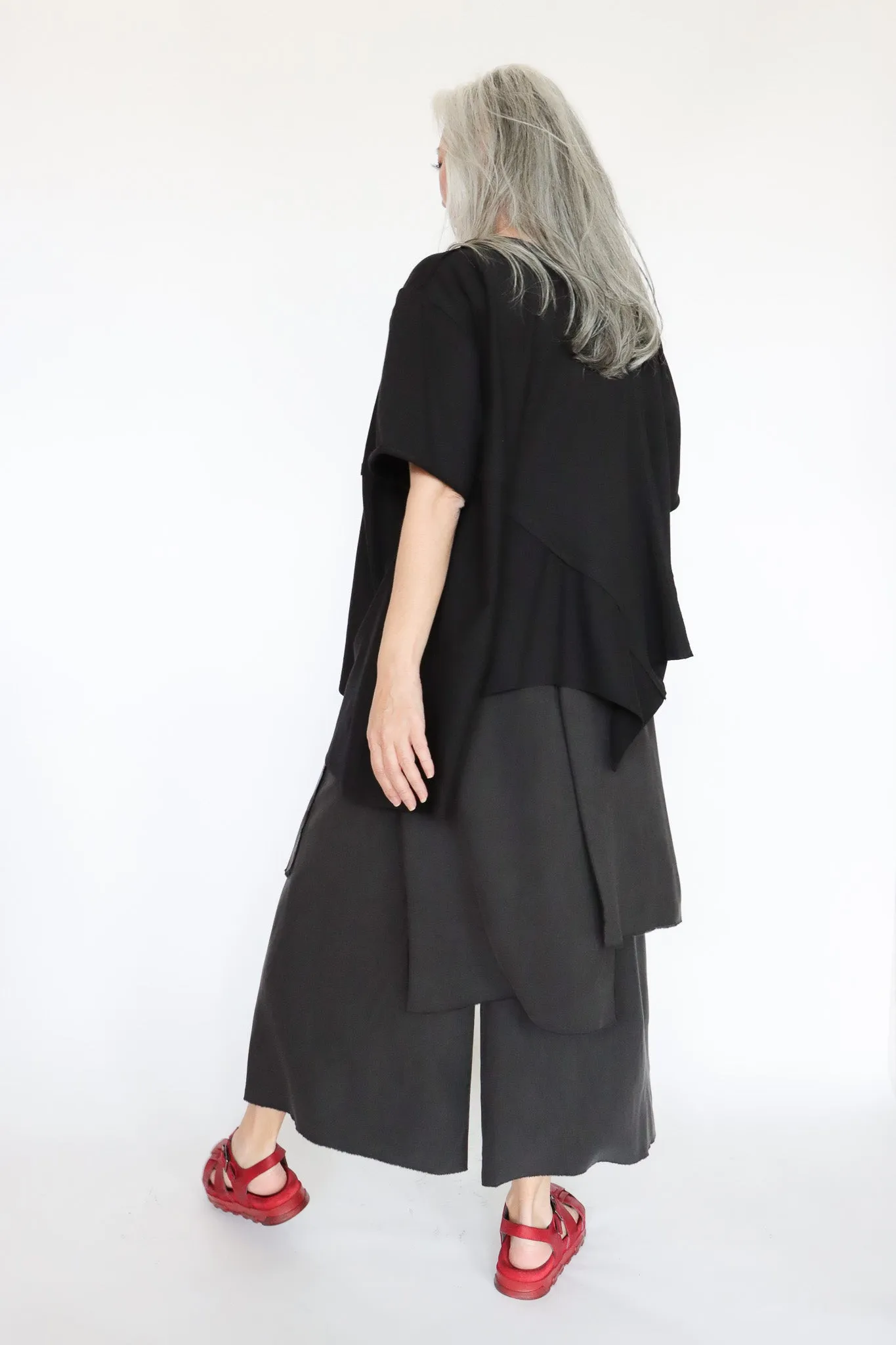 LOYKO Black Asymmetry T-Shirt
