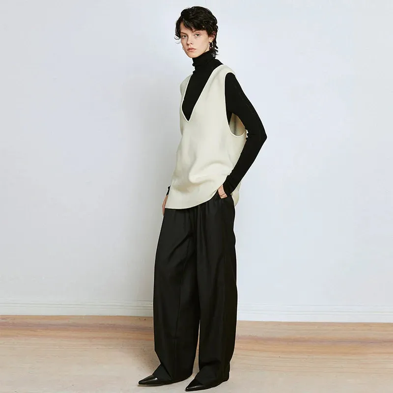 Minimalist V-Neck Knit Vest